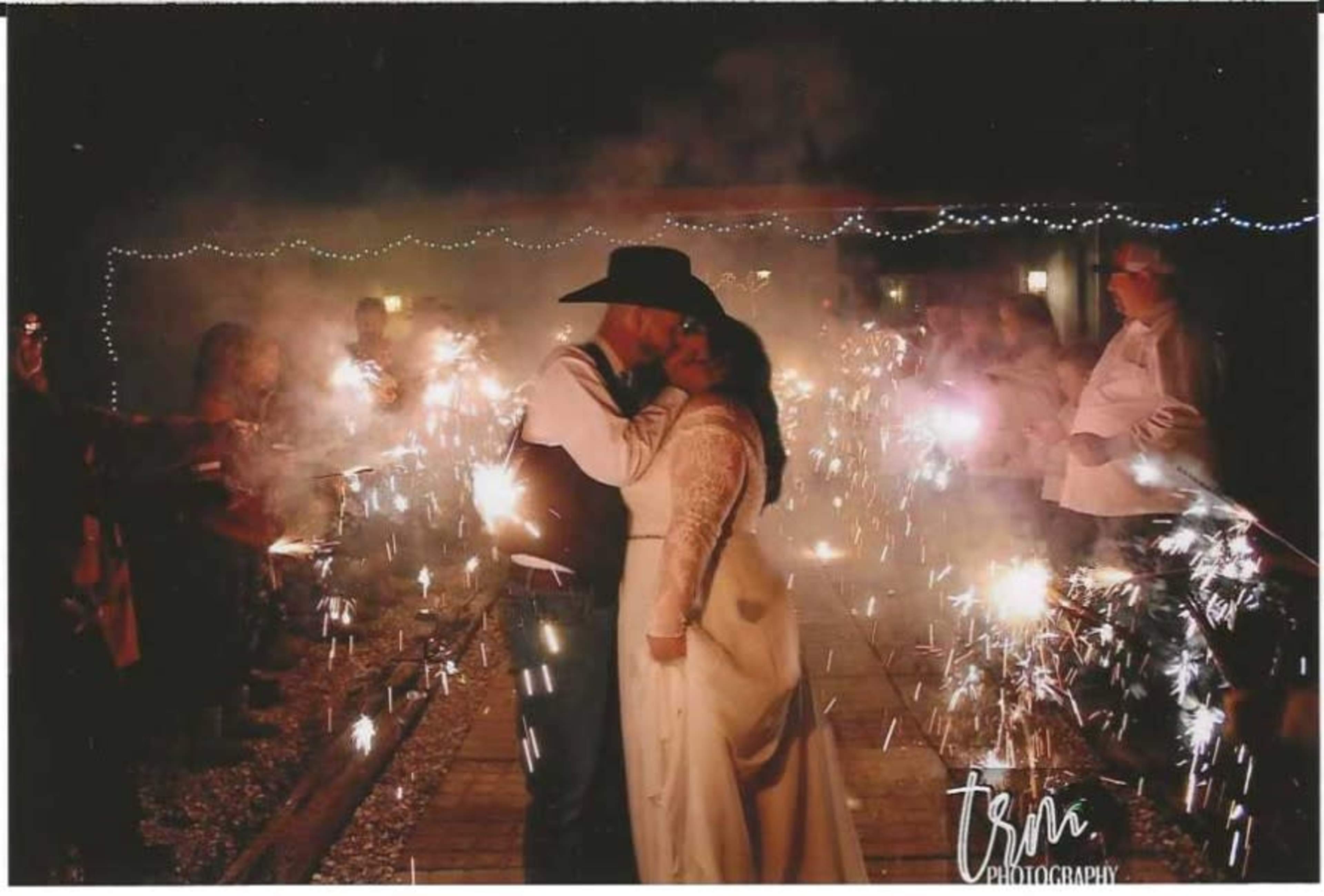 Rustic and Elegant Country Venue surrounded by Lush fields Image in Granby Township, Neosho, MO