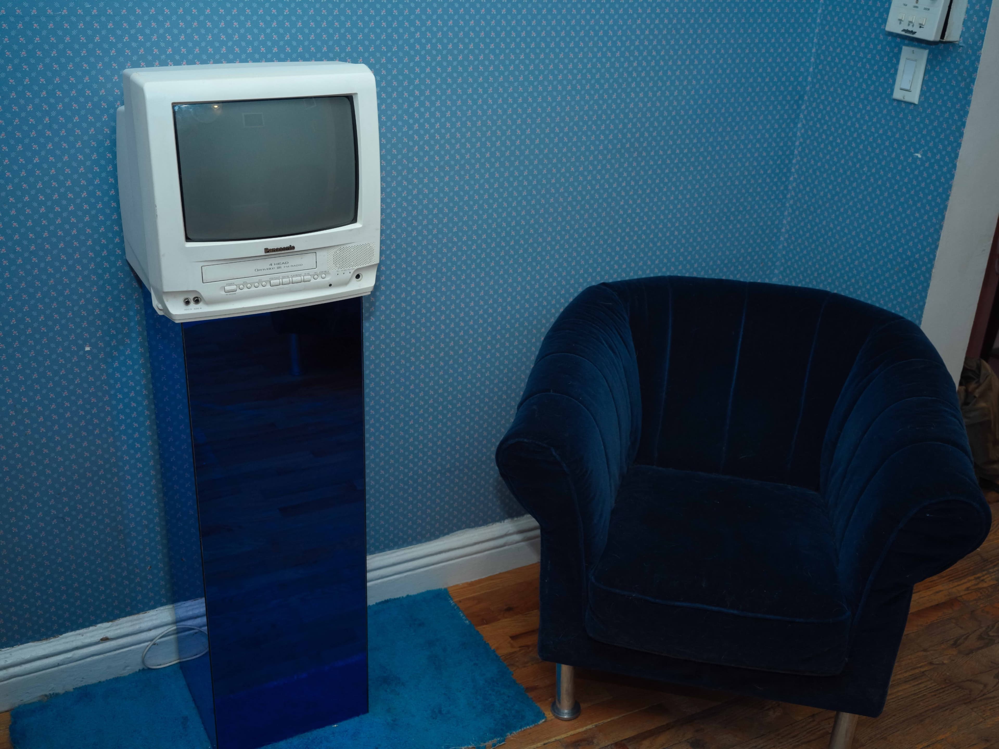 Cinematic Vintage Apartment With Props & Set Dressing Image in Greenpoint, Brooklyn, NY