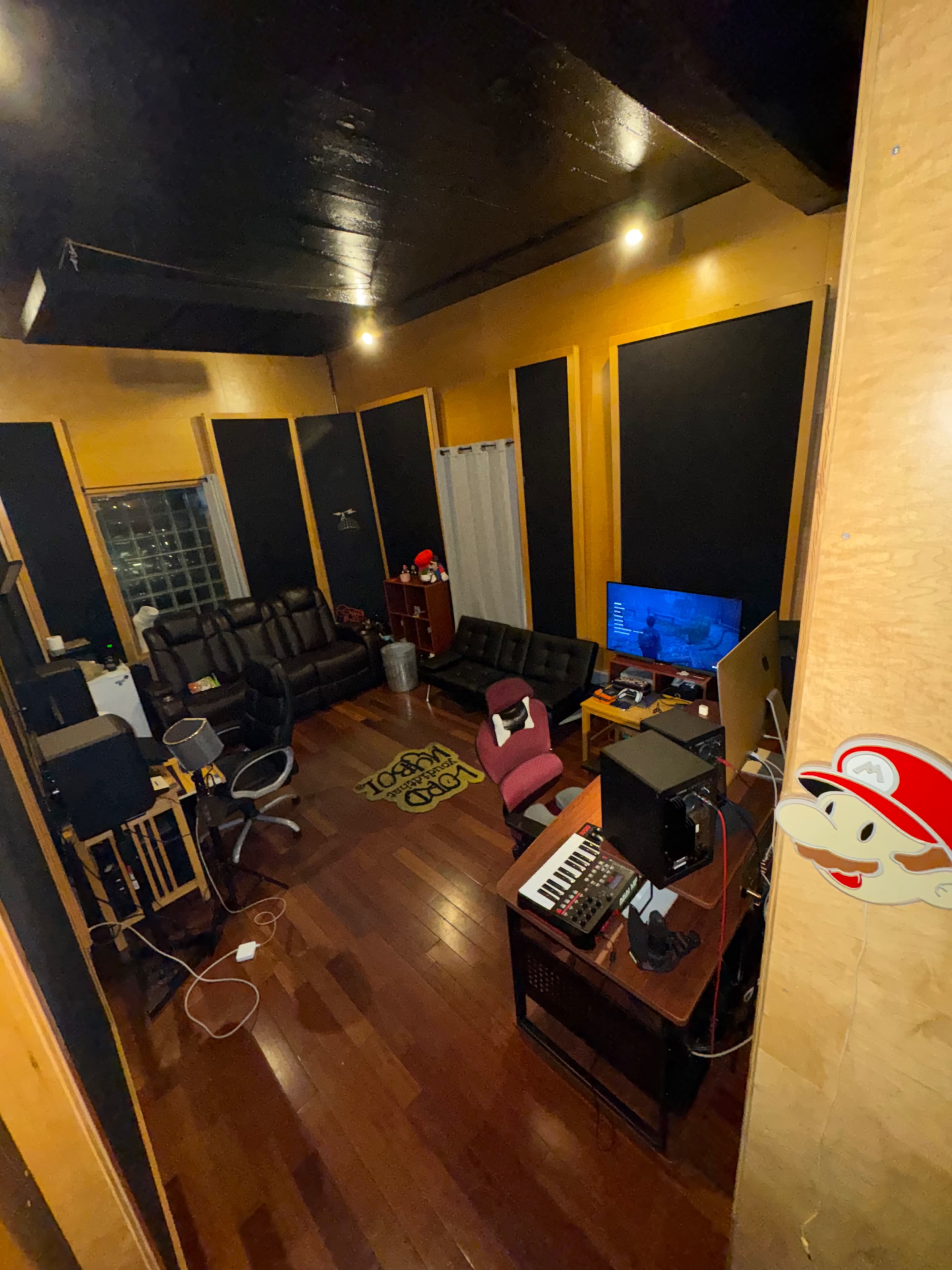 “Clean, Professional Studio for Artists & Creators” Image in Near West Side, Chicago, IL