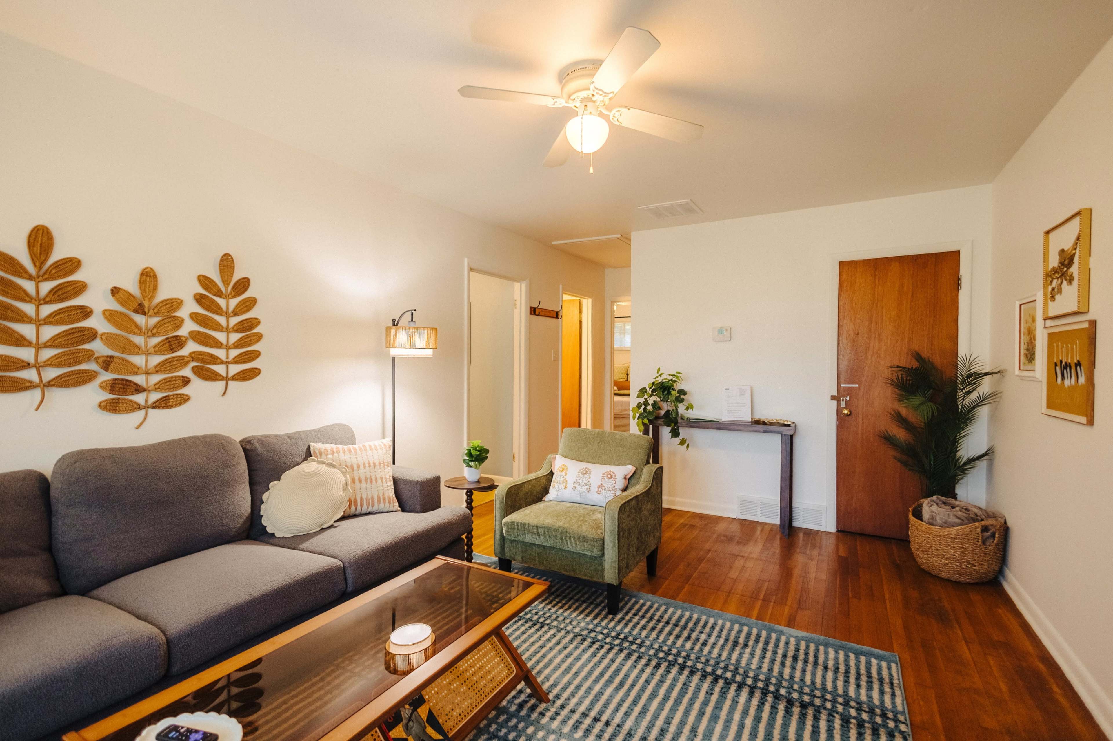 Centrally Located King Bed Midtown Memphis 2360 Image in Binghampton, Memphis, TN