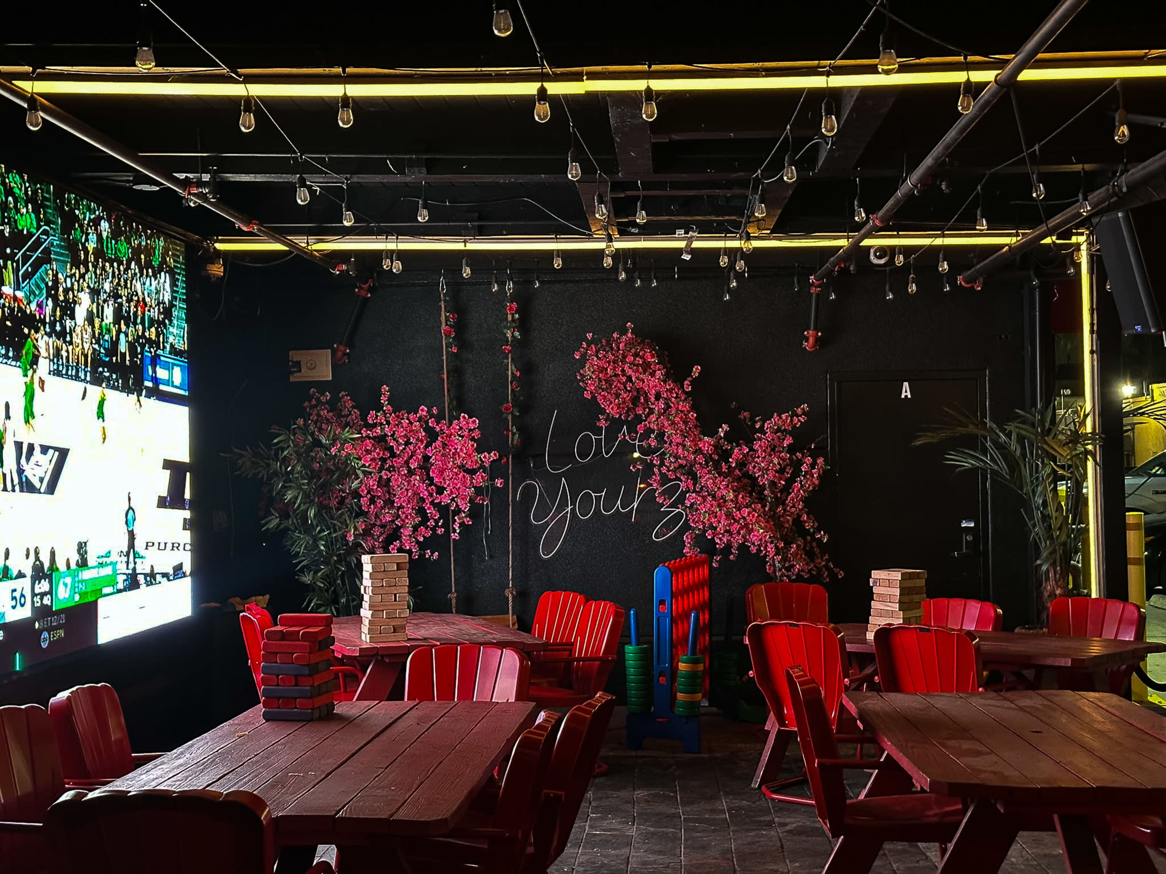 Expansive Restaurant and Nightclub with Stunning LED Displays and Spacious Ambiance, Perfect for Live Performances and Film Productions Image in Fullerton, Fullerton, CA