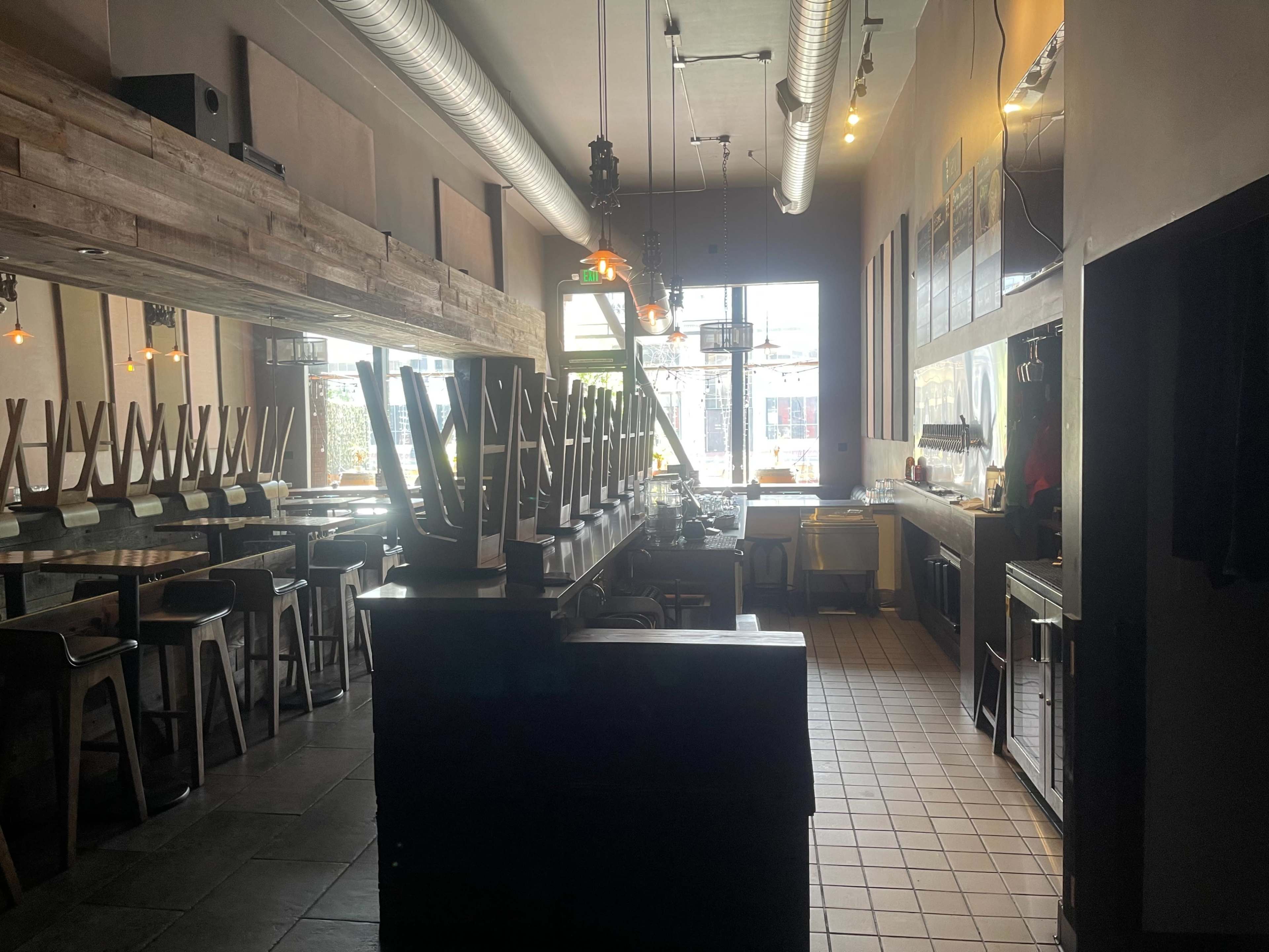 Mid-Market Restaurant & Bar with Industrial Lounge Vibes Image in Civic Center, San Francisco, CA