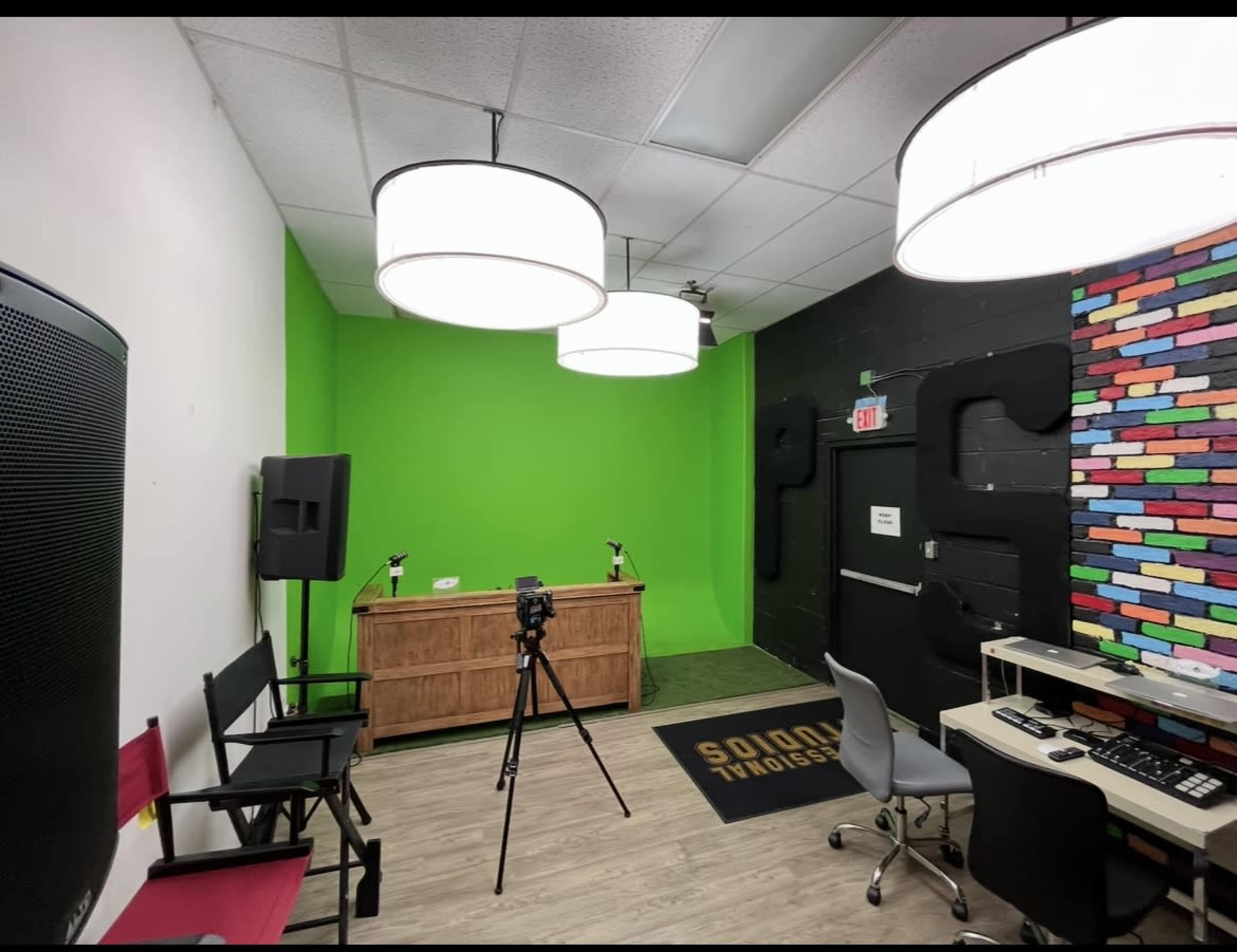 .	All-in-One Podcast & Video Studio w/ Green Screen + Lighting Image in Harrisburg, Harrisburg, PA