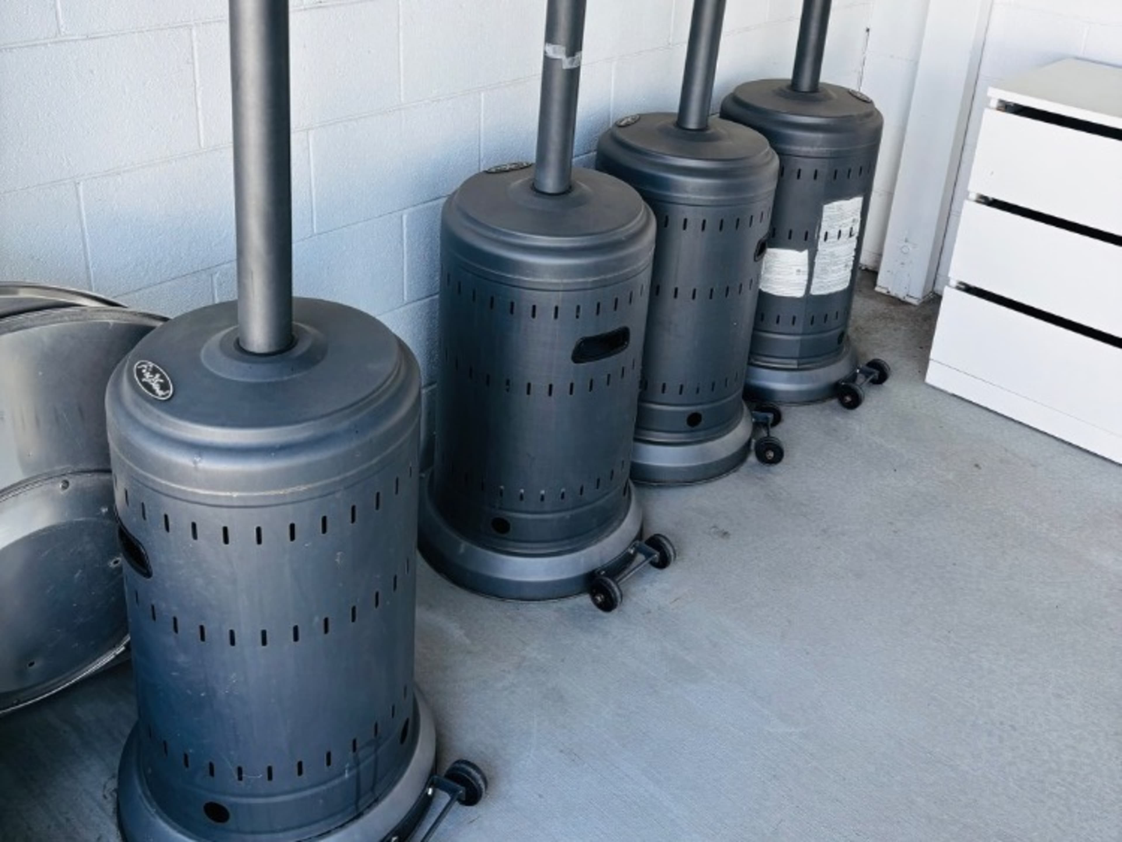 Industrial Outdoor Heating Lamps