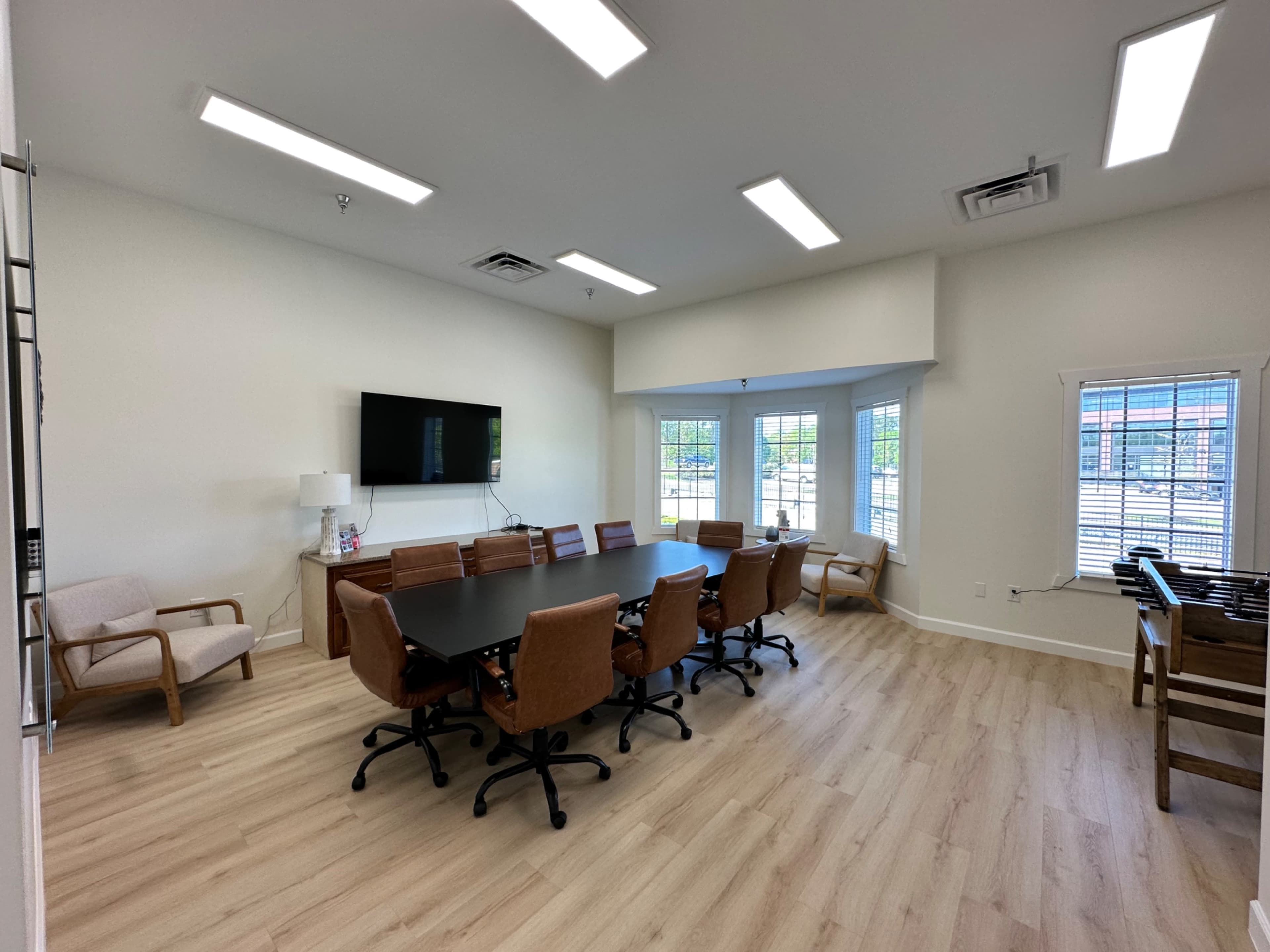 Spacious Conference Room Image in Franklin, Franklin, TN