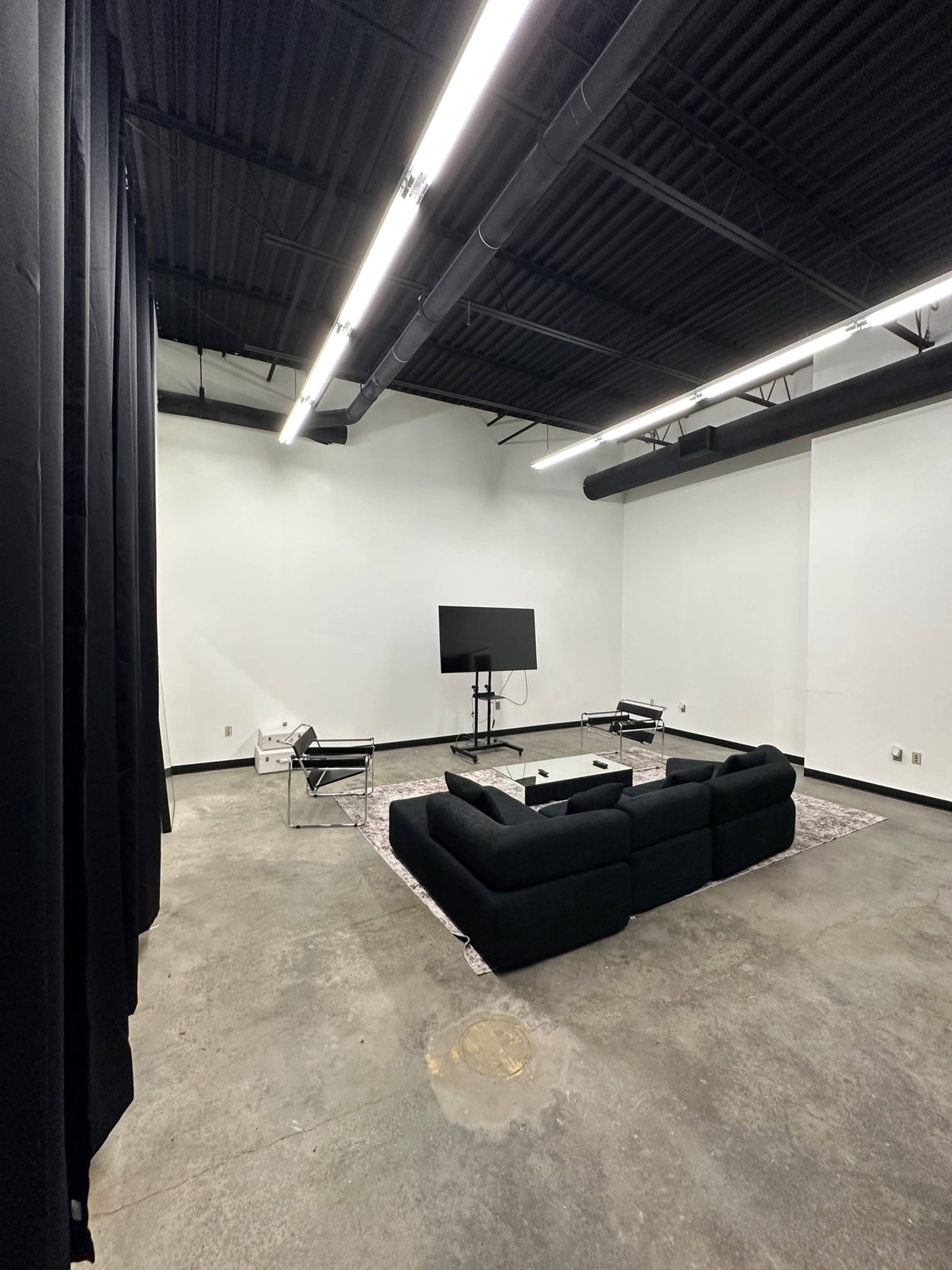 Industrial studio space Image in Hopkins, Hopkins, MN