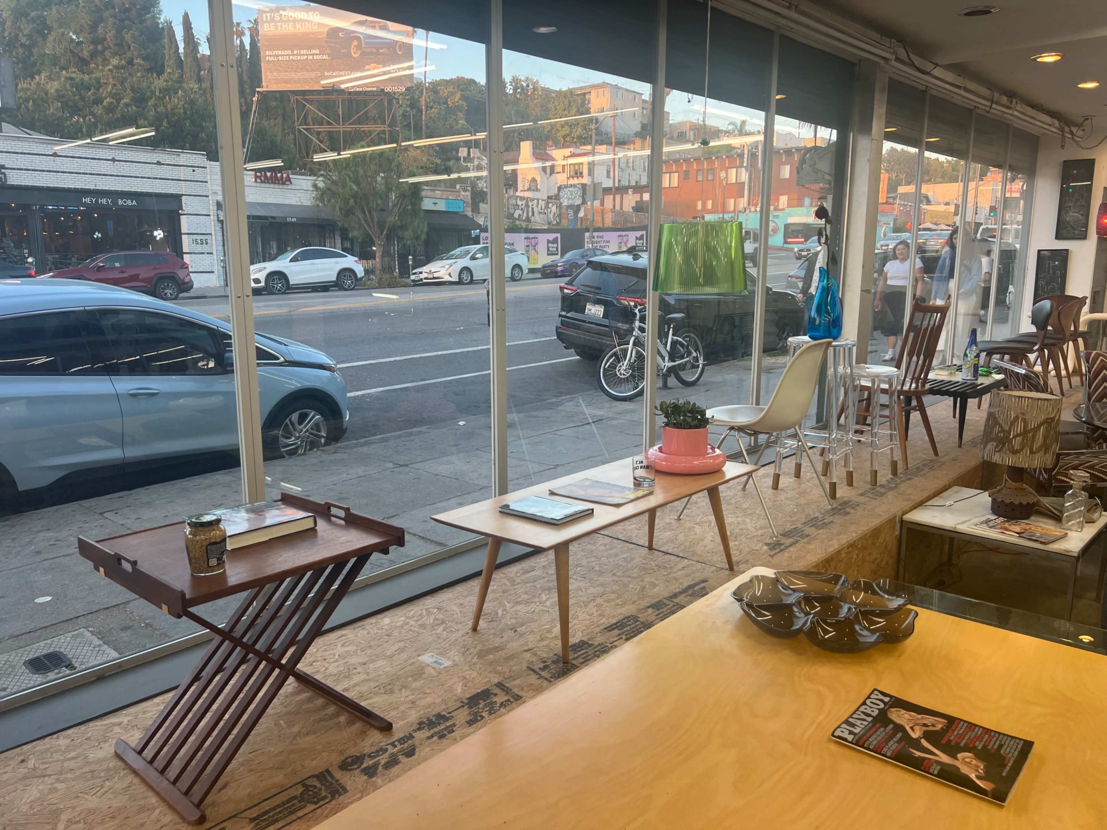 Mid Century Building with cool exterior. Open Concept Retail Space. Tons of frontage Image in Echo Park, Los Angeles, CA