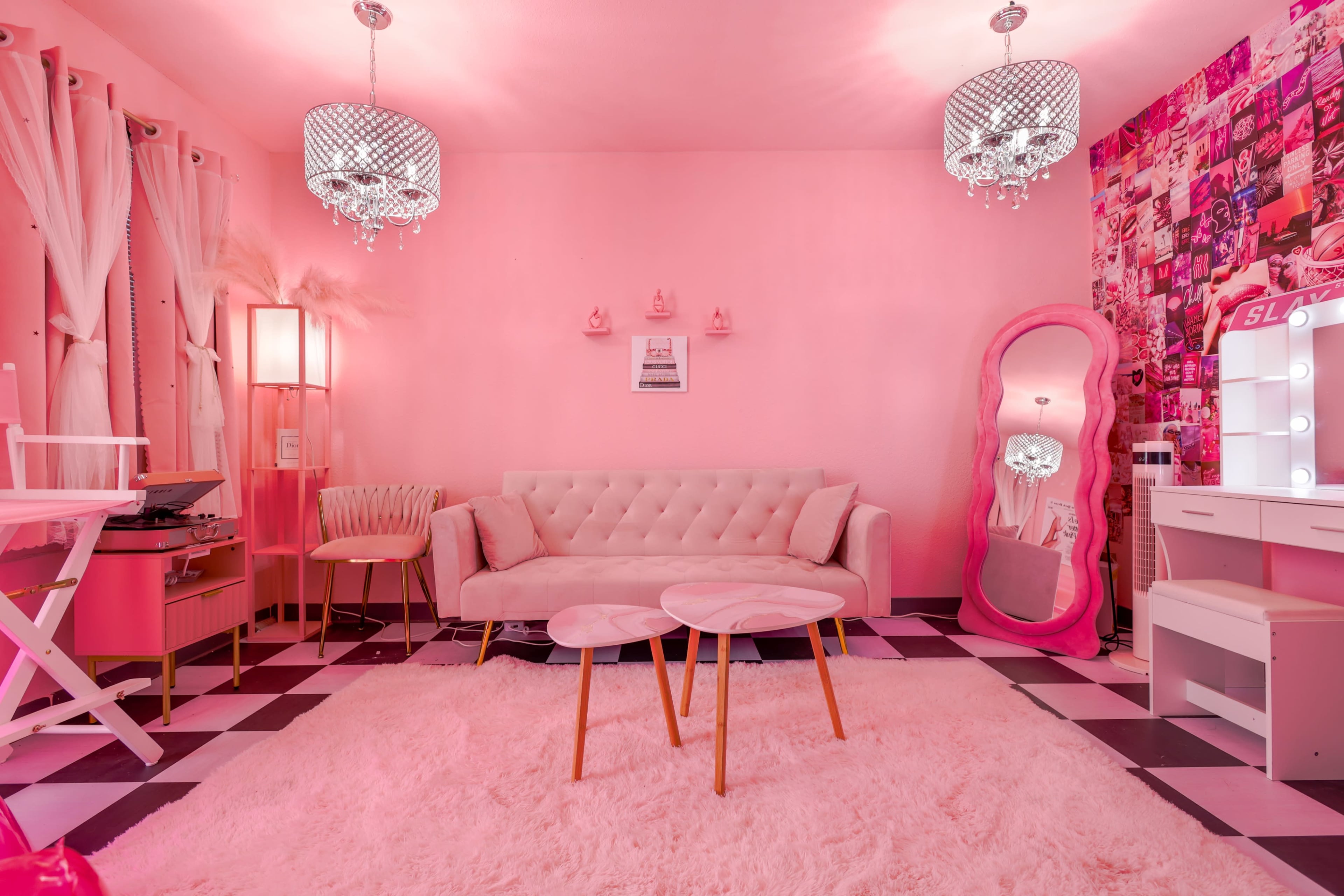 Y2K-Themed Pink Room in Central Austin Image in Georgian Acres, Austin, TX