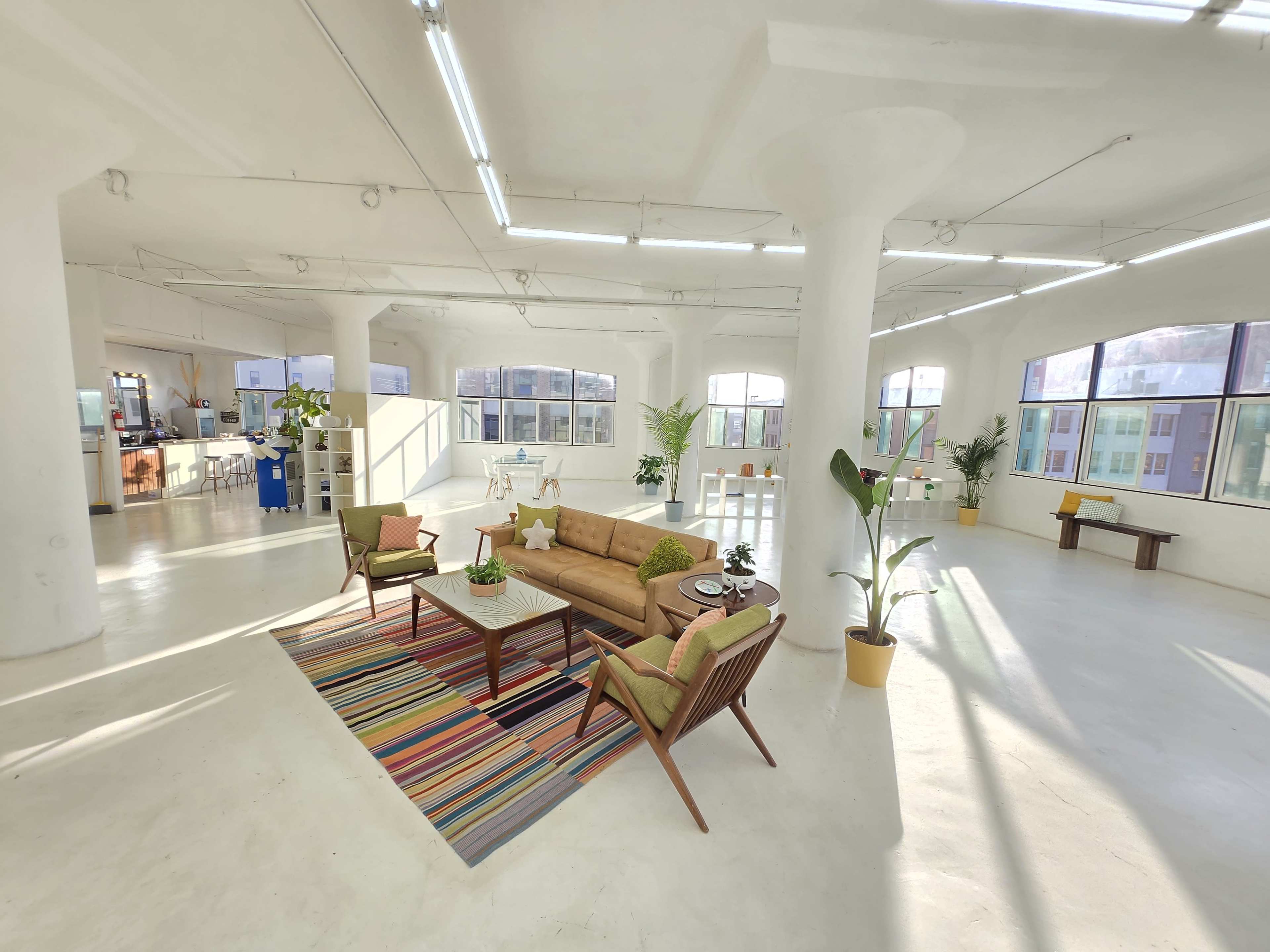 Dreamy DTLA Gallery $100-$300 Image in Central LA, Los Angeles, CA