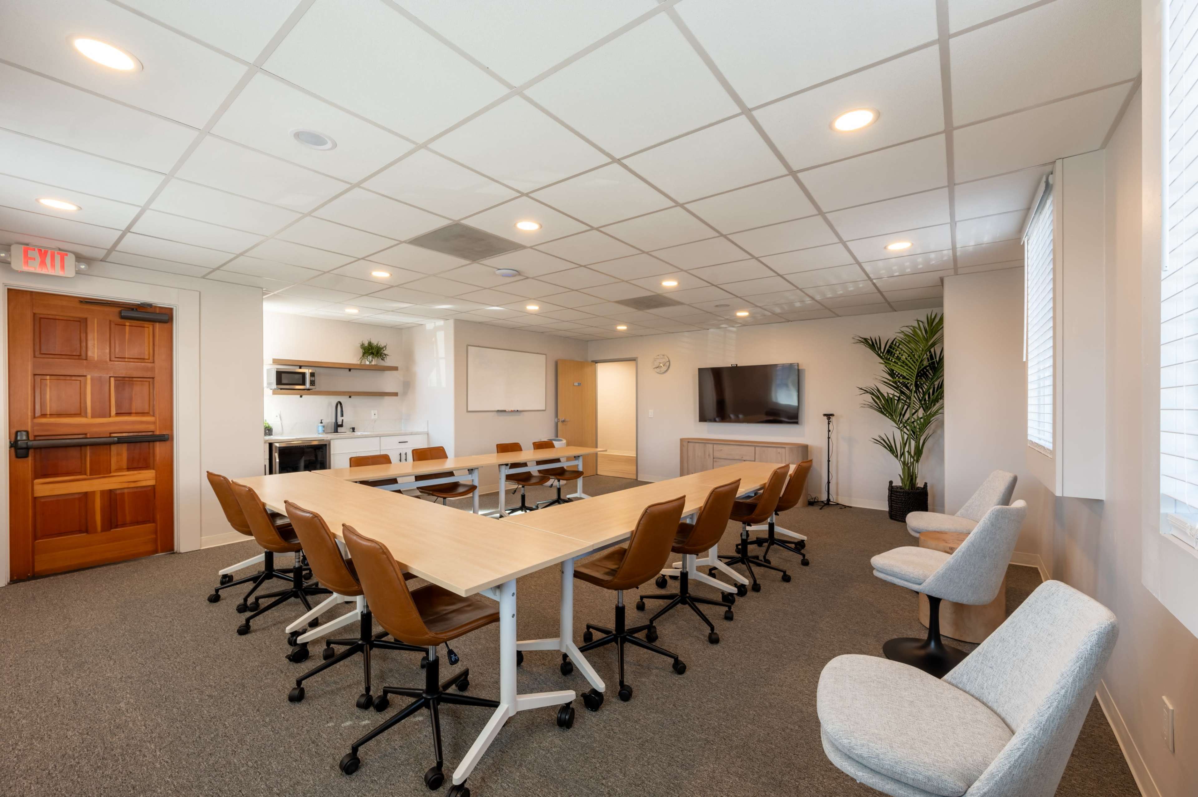 Meeting Space In Old Town San Diego - 5 Mins to the Airport Image in Old Town, San Diego, CA