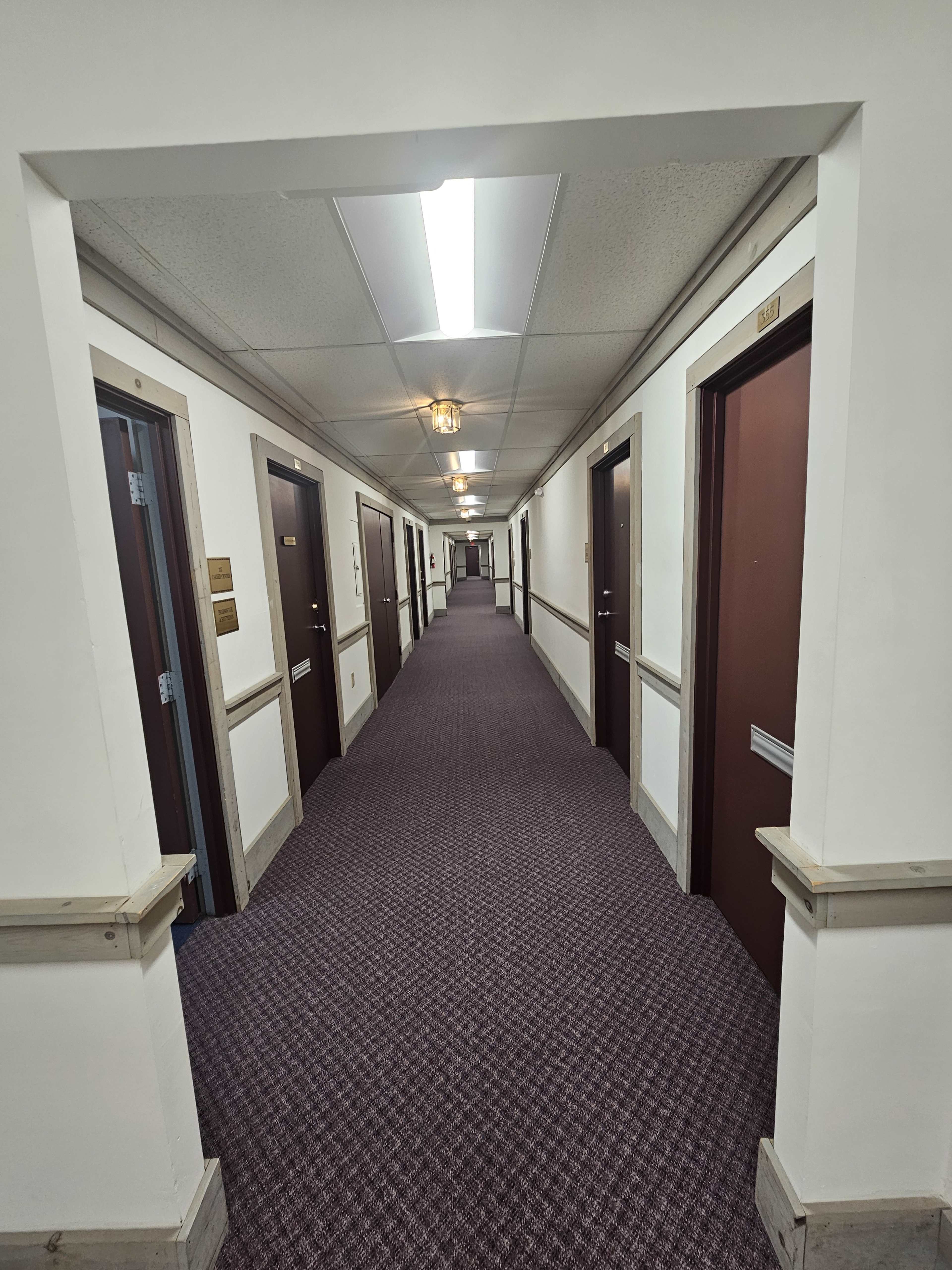 PRIVATE OFFICE W/ COMPUTER CLASSROOM OR WITHOUT COMPUTERS Image in Marlow Heights, Temple Hills, MD