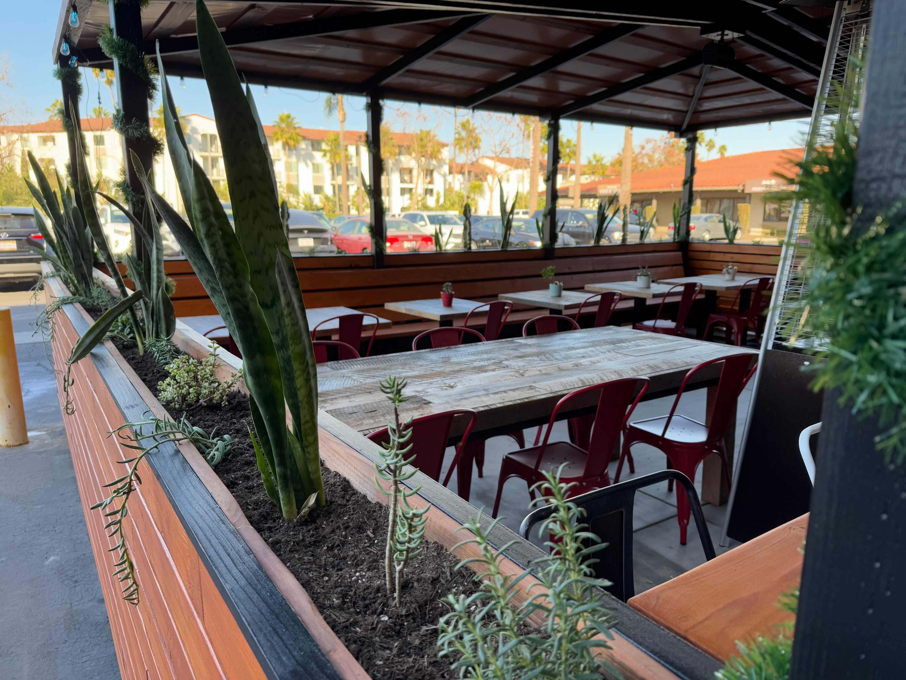 Industrial-Inspired Patio Image in Mesa Verde, Costa Mesa, CA