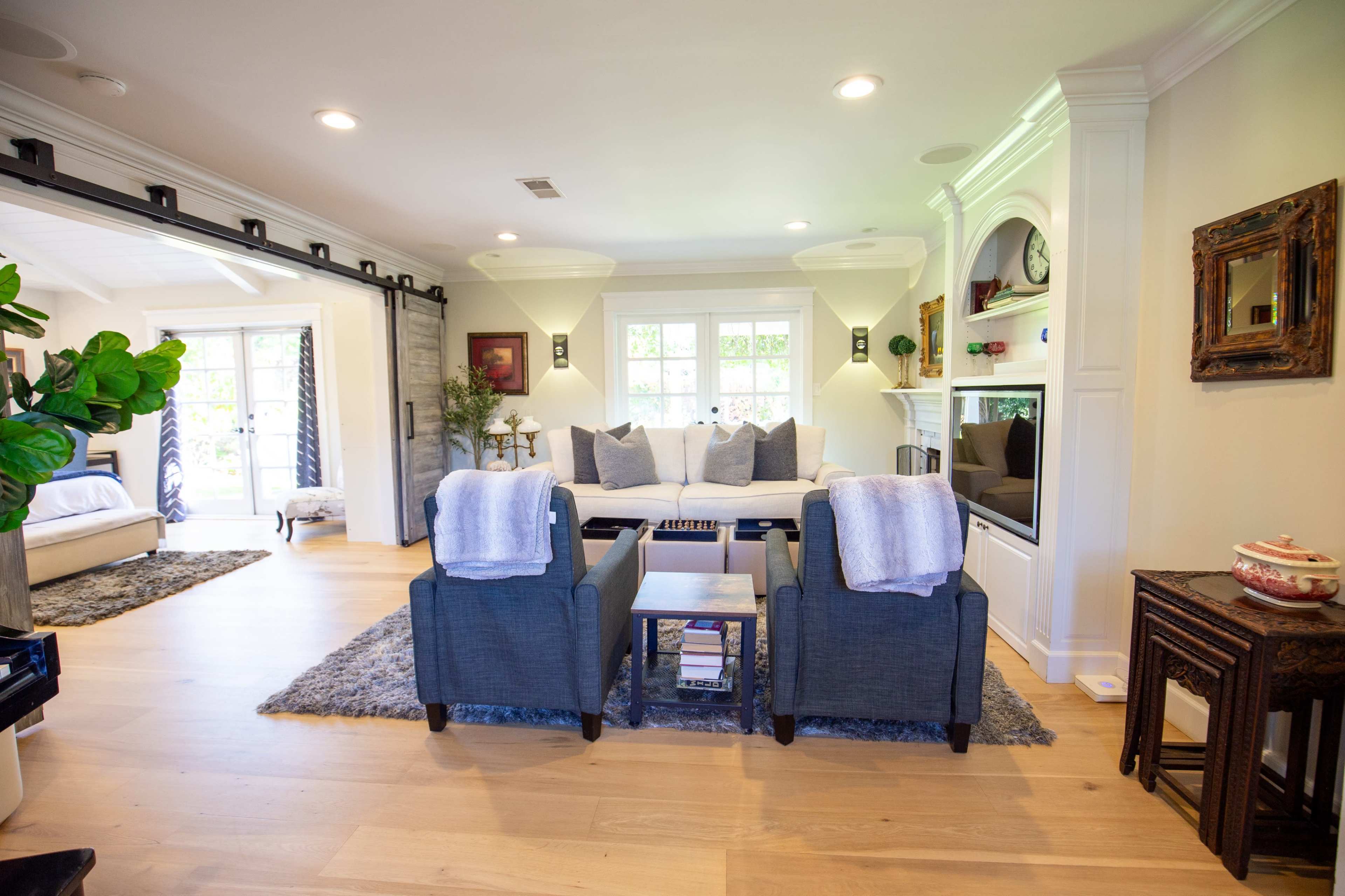 Luxury 4-Bedroom Americana Home w/ Expansive Backyard Pool Image in North Tustin, Santa Ana, CA