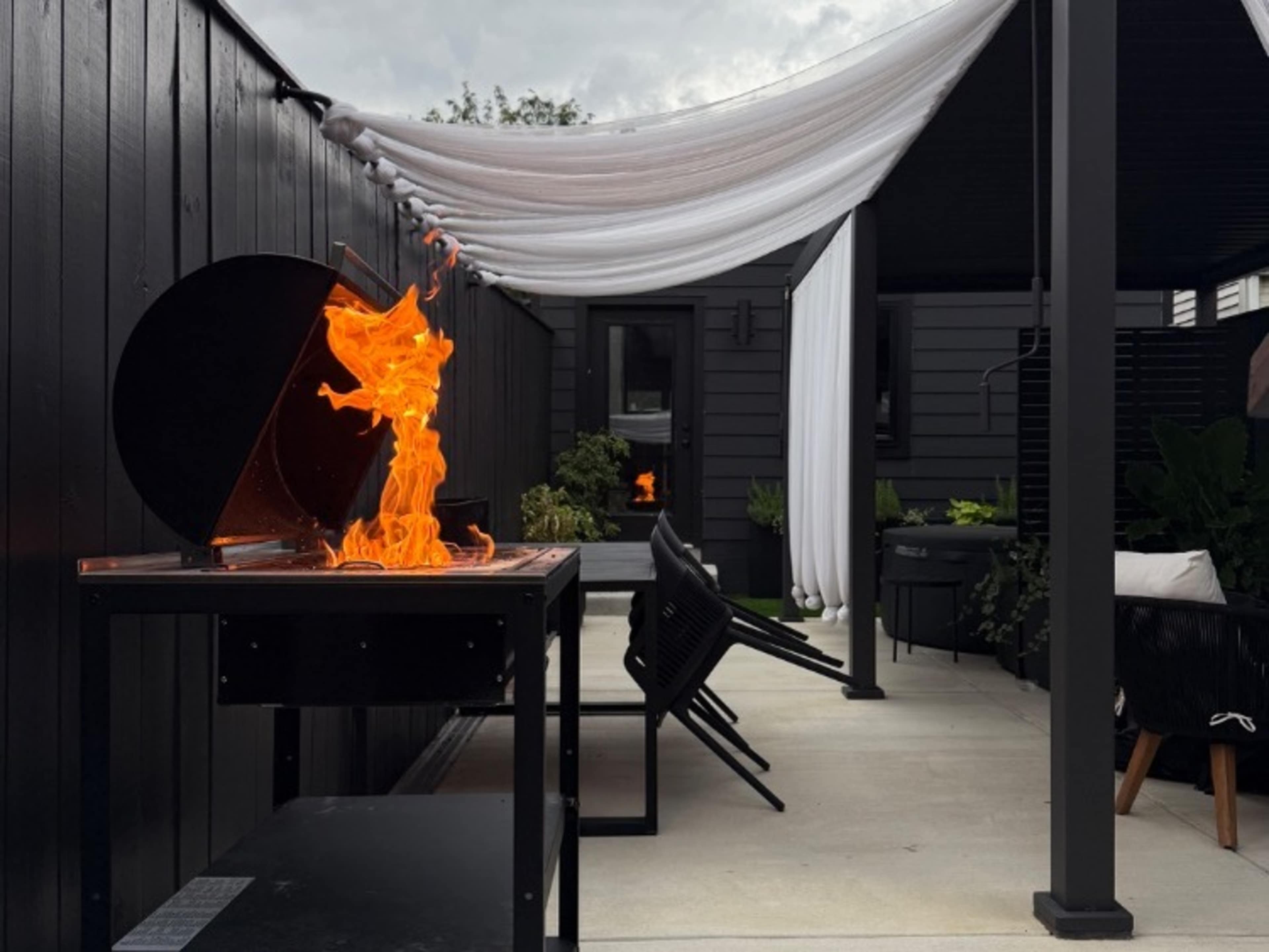 Year-Round Outdoor Oasis