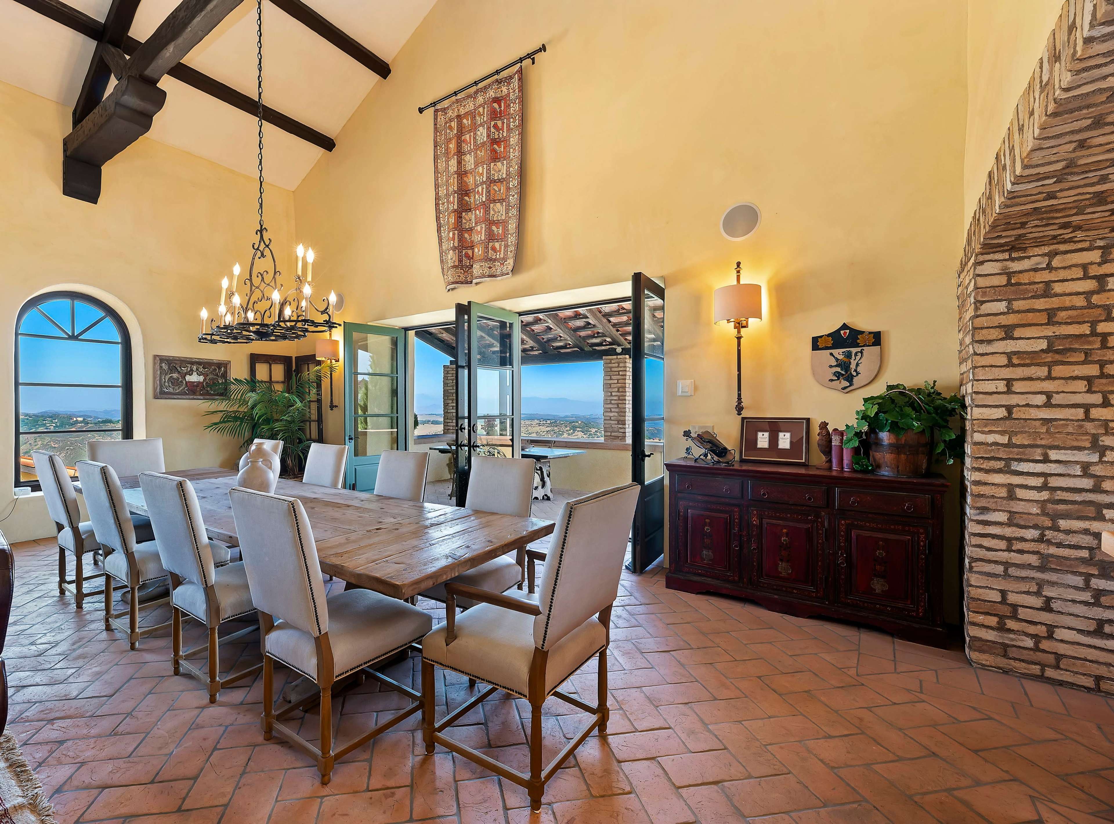 Italian Villa with Vineyard Views Image in , Murrieta, CA
