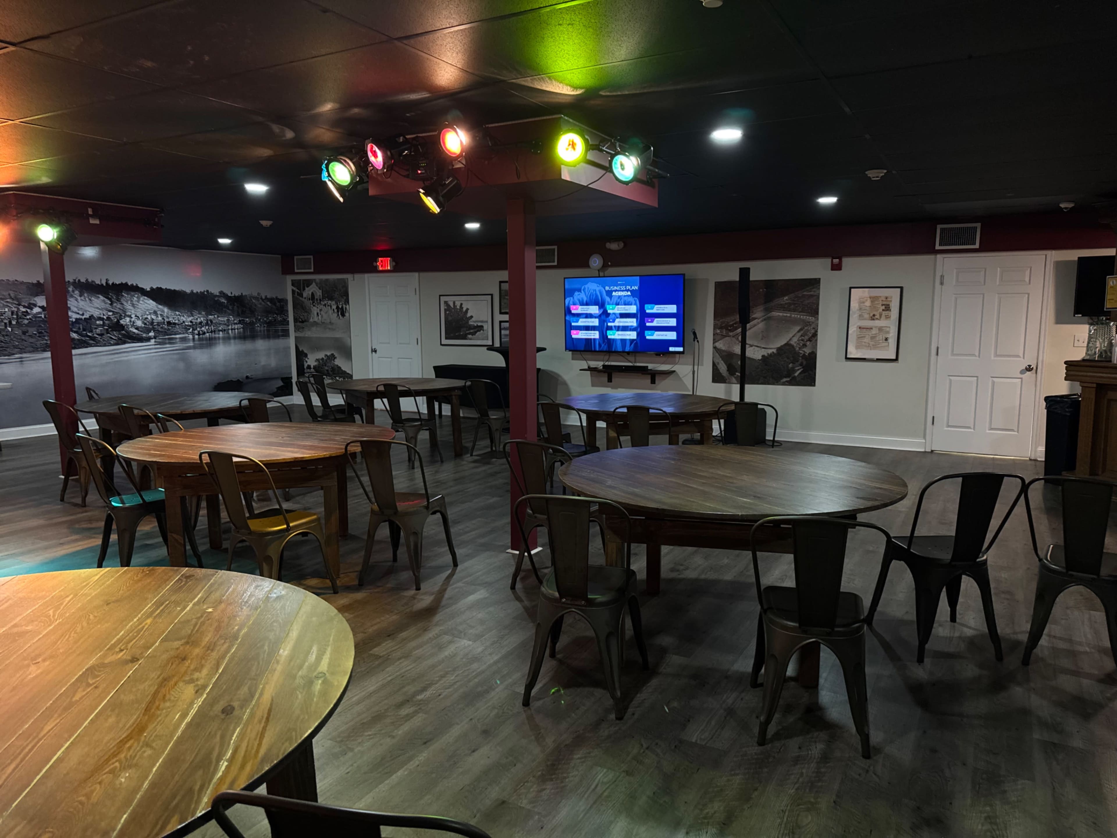 Intimate Downstairs space with 1848 Cincinnati Riverfront Mural by Charles Fontayne and William Porter Image in California, Cincinnati, OH