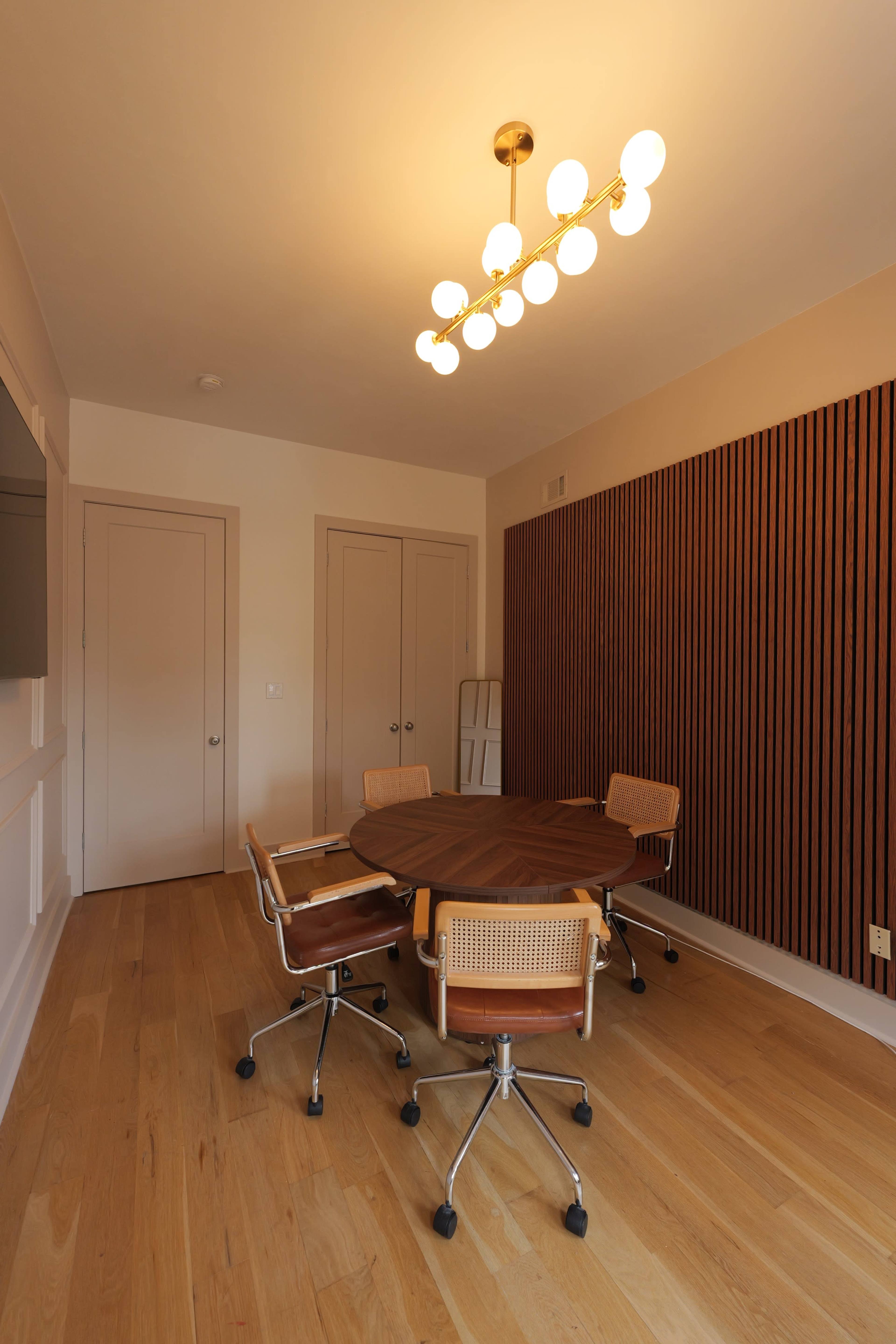 Brooklyn Podcast and Meeting Room Image in Crown Heights, Brooklyn, NY