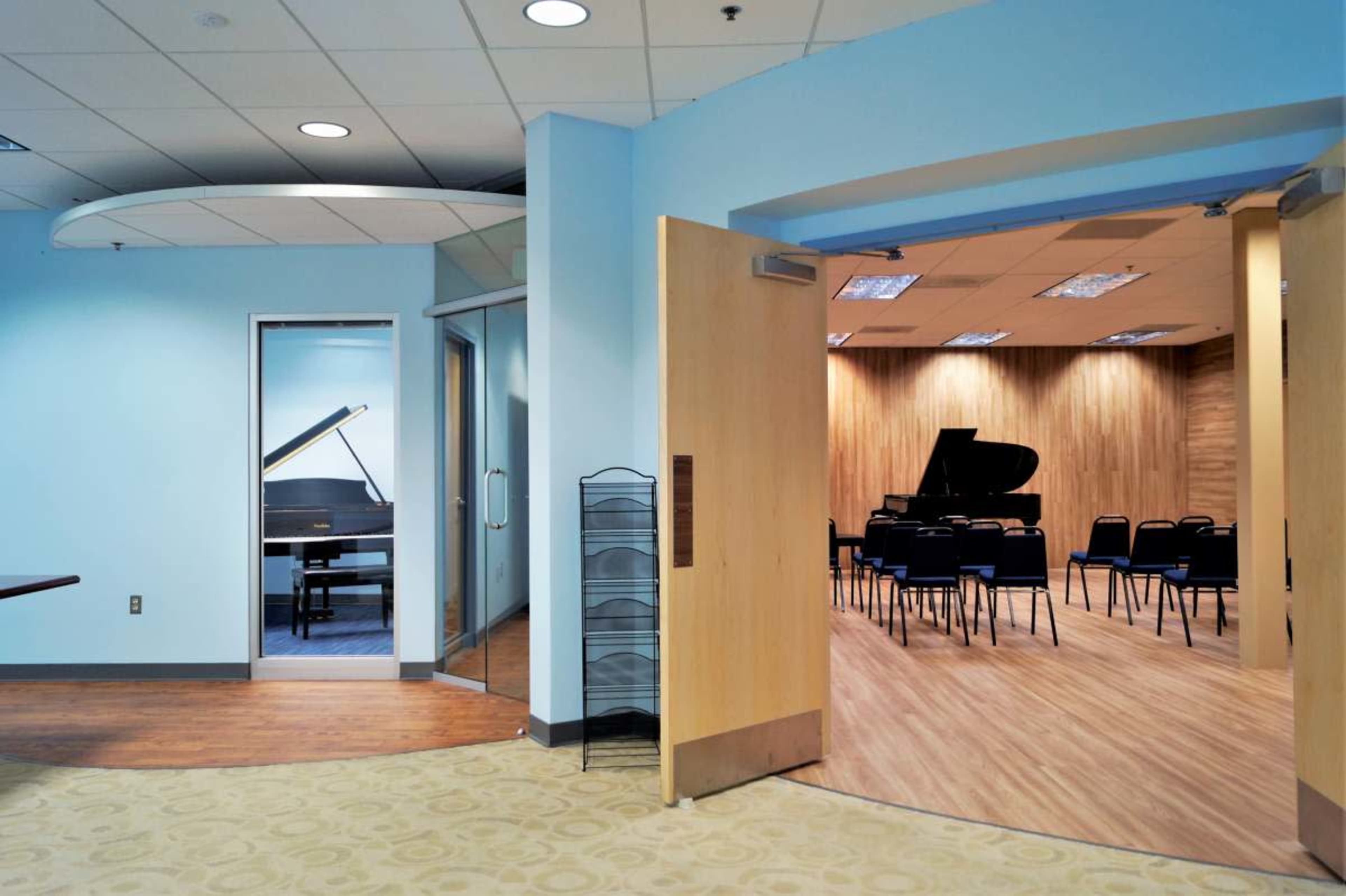 Professional classical music concert venue Image in Chantilly, Chantilly, VA
