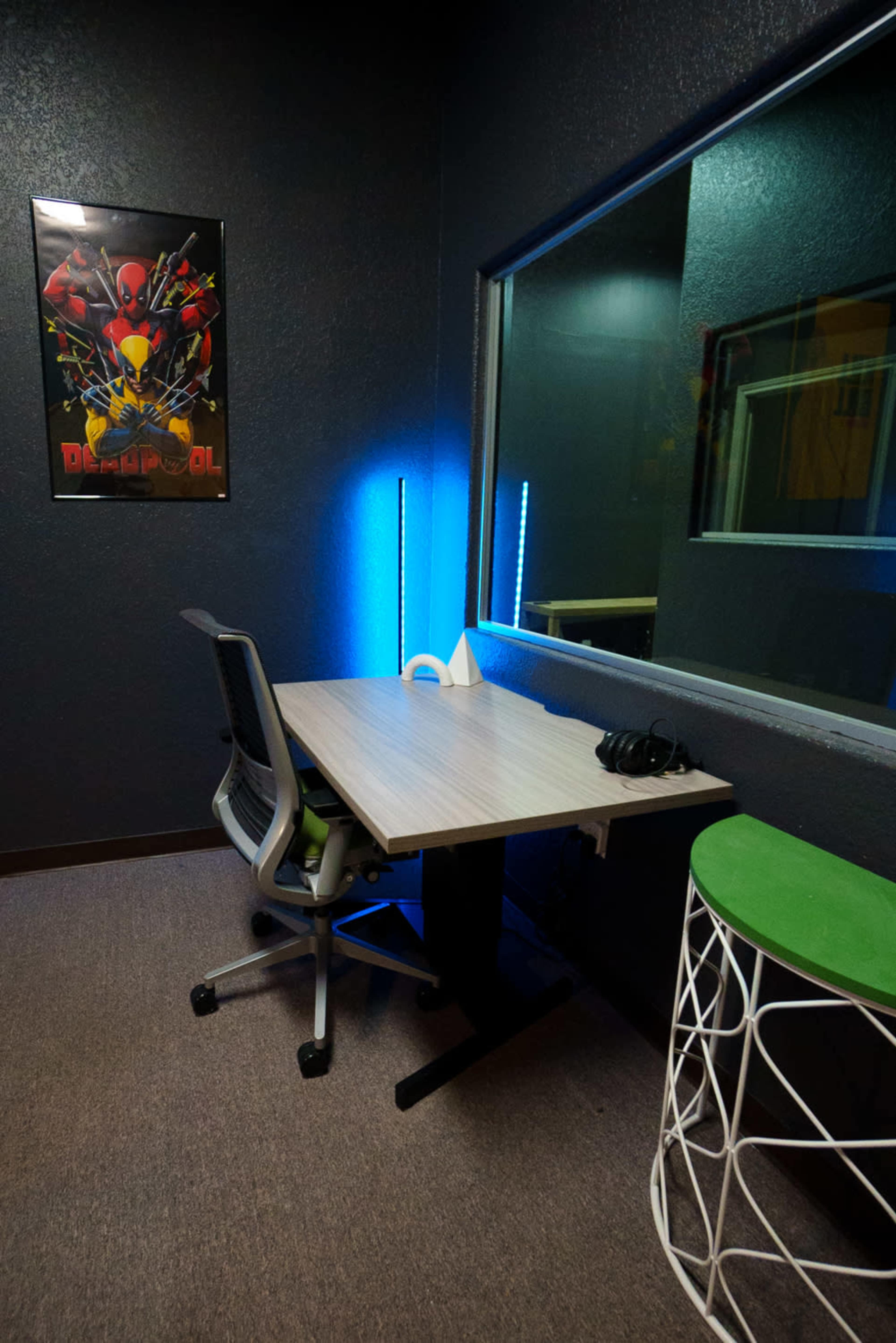 Editing Office Photographers/Videographers Image in Valley Forge, San Antonio, TX