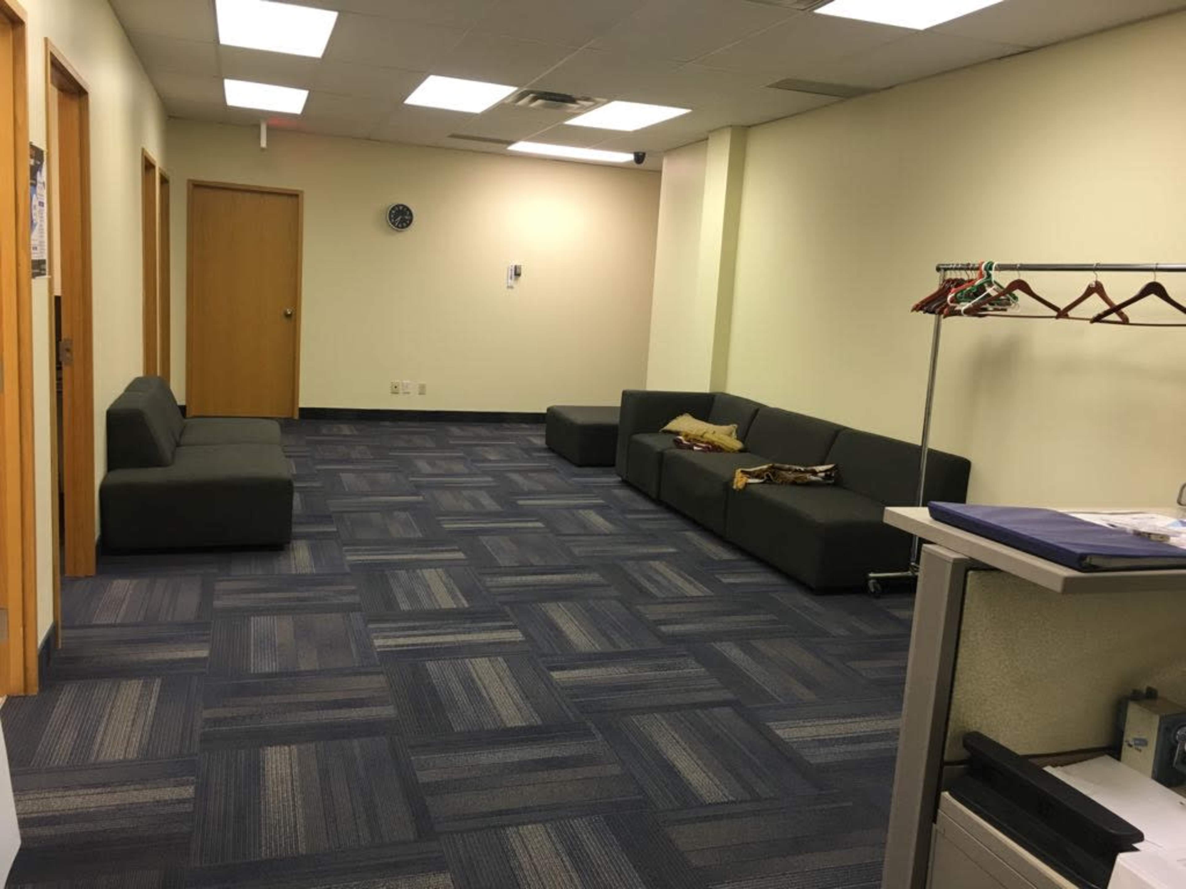 Modern Conference Room for 15 | Training & Meeting Space | Projector, Shared Kitchen & Common Area in Mississauga\ Image in Mississauga, Mississauga, Canada L4W 1E3, ON