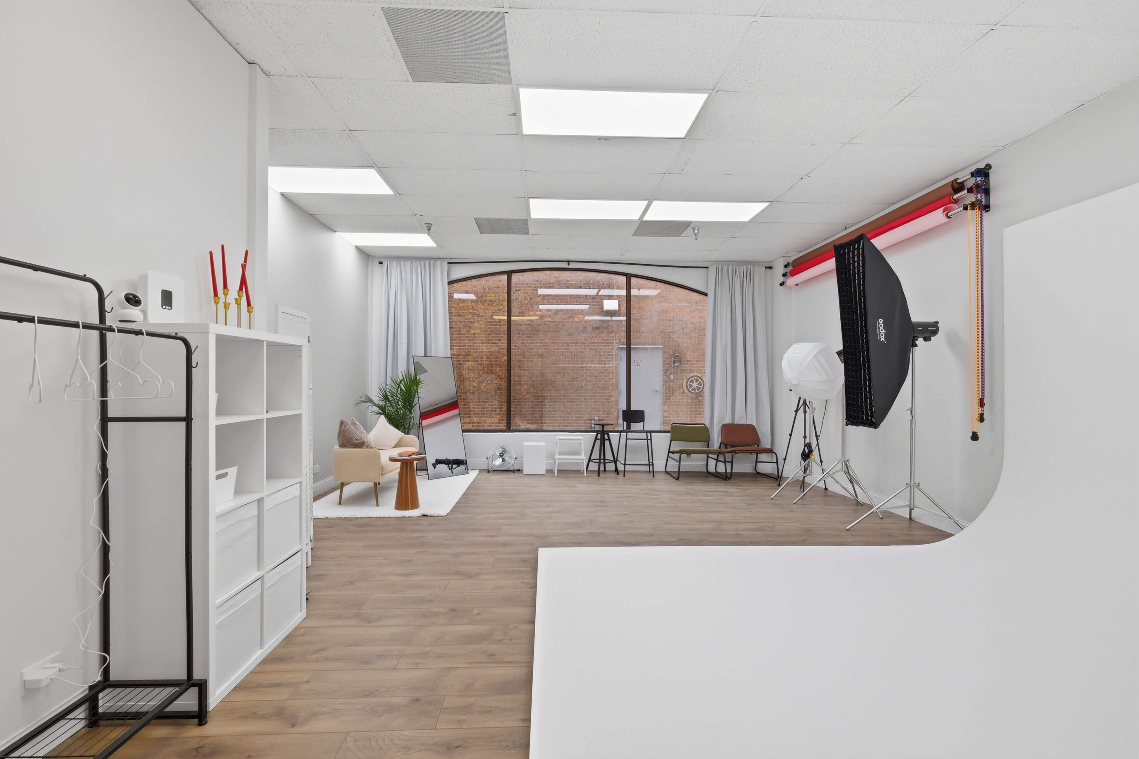 Minimal Photo Studio with White Cyclorama Image in Palatine Township, Palatine, IL