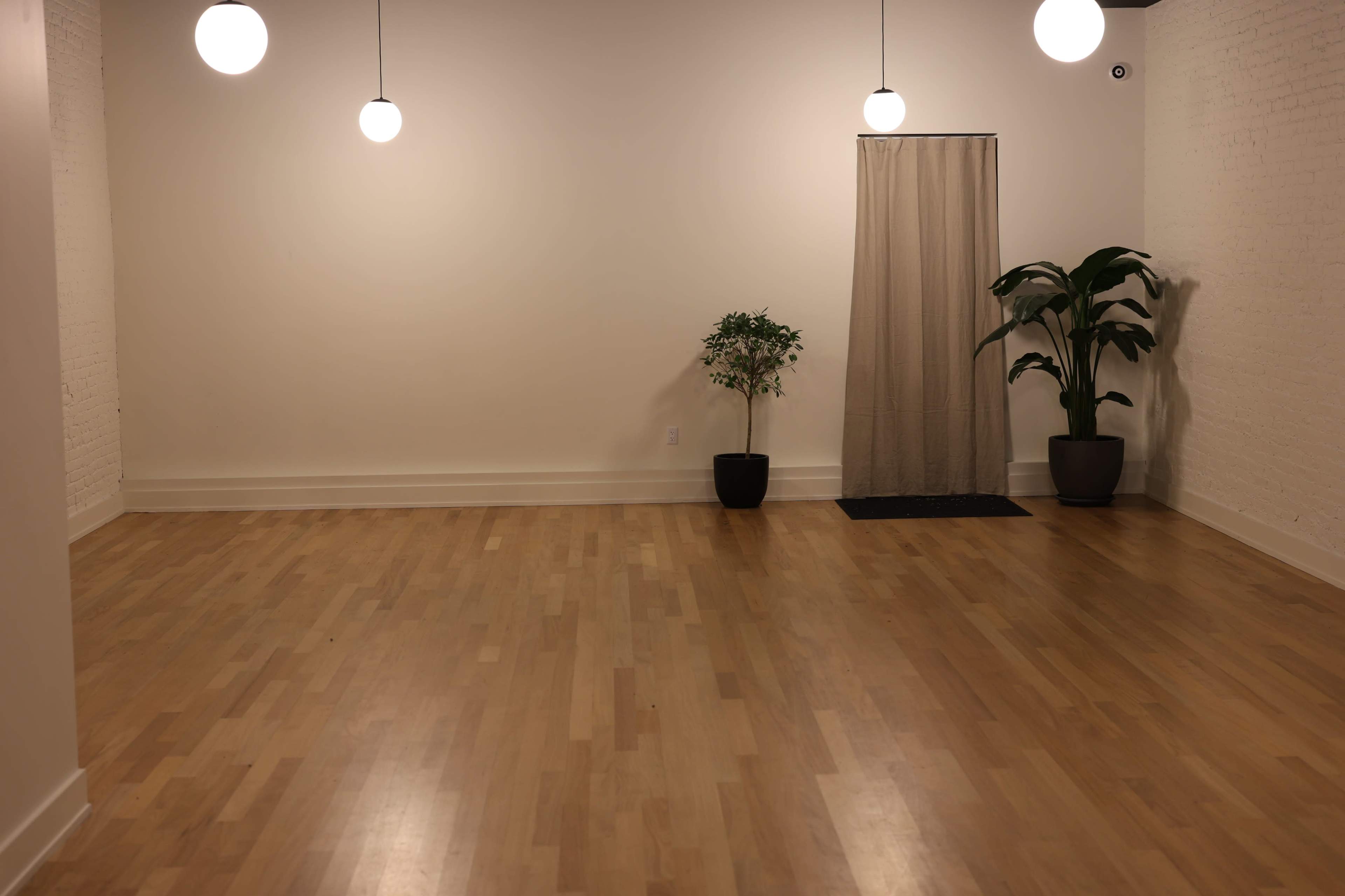 Spacious open light filled space Image in Upper Manhattan, New York, NY