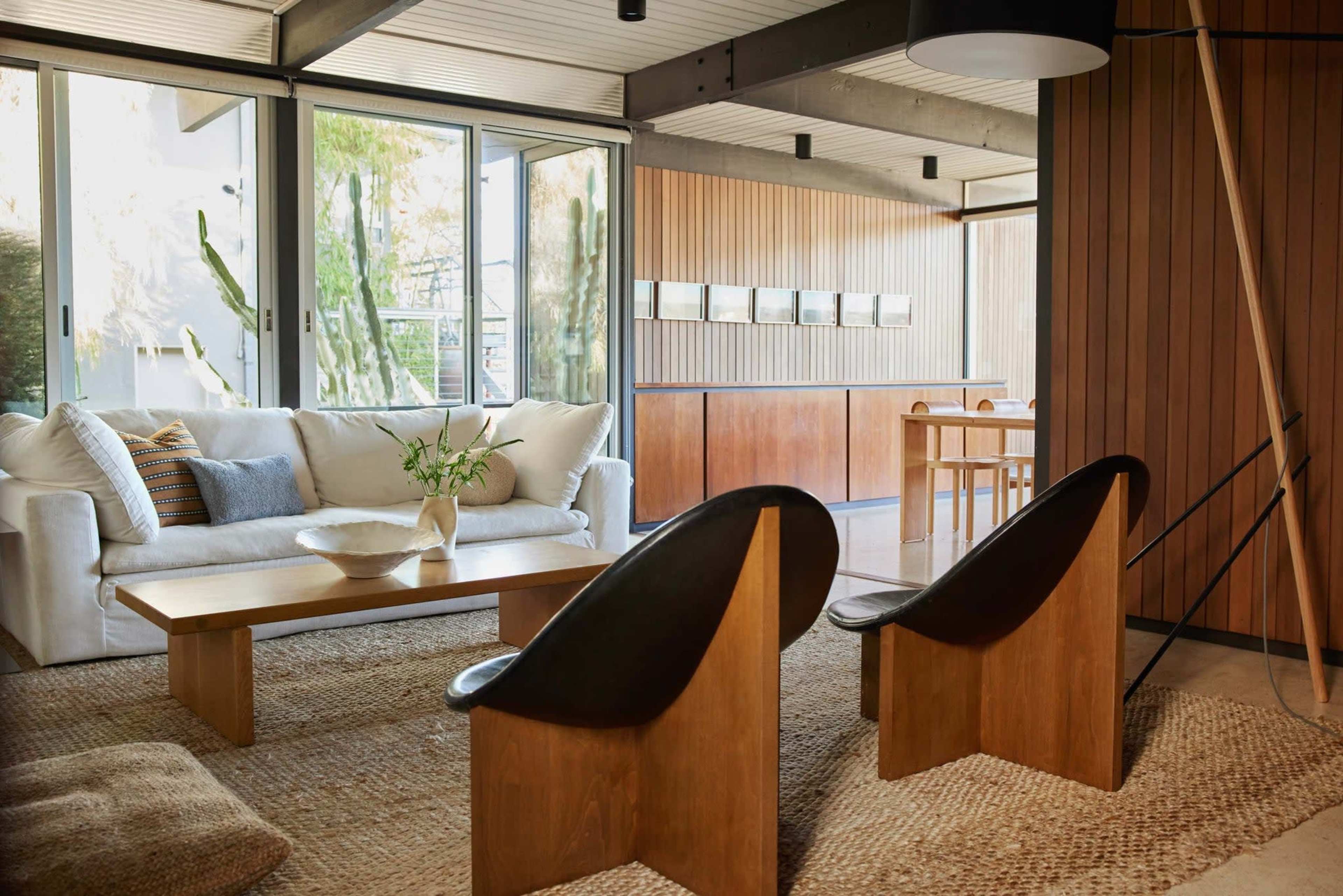 Architectural Mid-Century in Los Feliz Image in Los Feliz, Los Angeles, CA