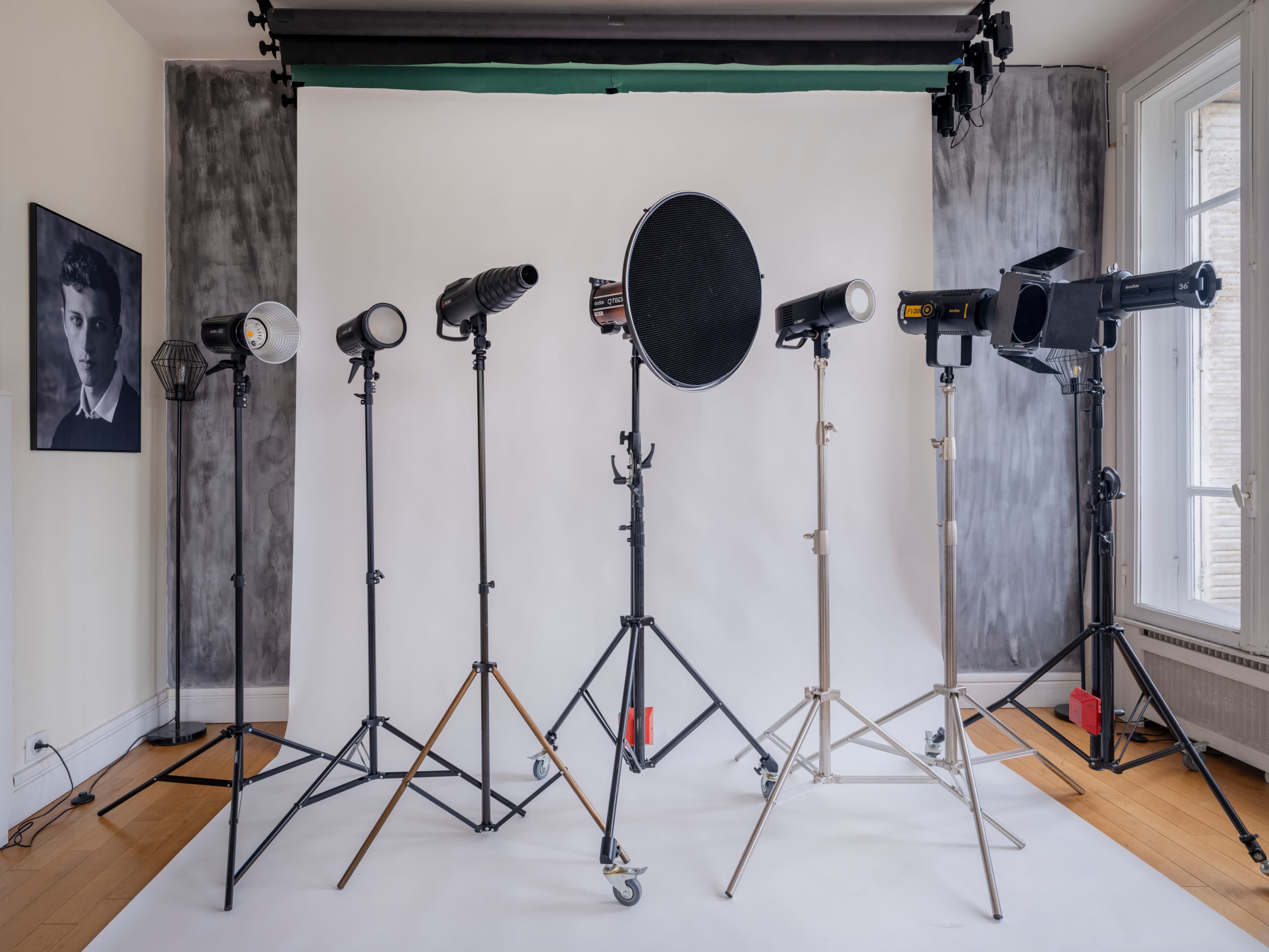 Studio photo lumineux à louer dans un appartement à Neuilly-sur-Seine Image dans NAP, Neuilly-sur-Seine, 