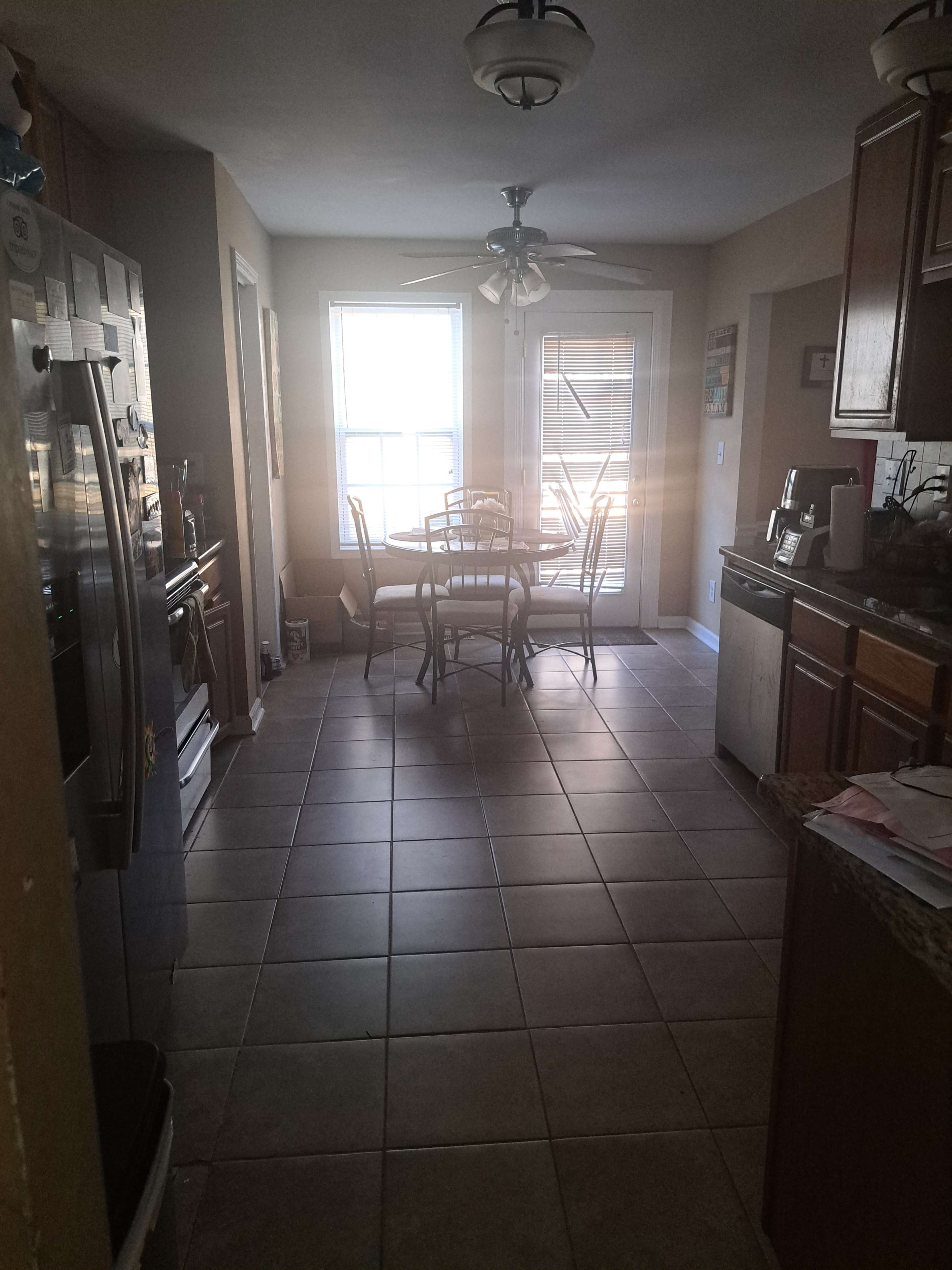 Spacious Suburban Split Level Image in , Lithonia, GA