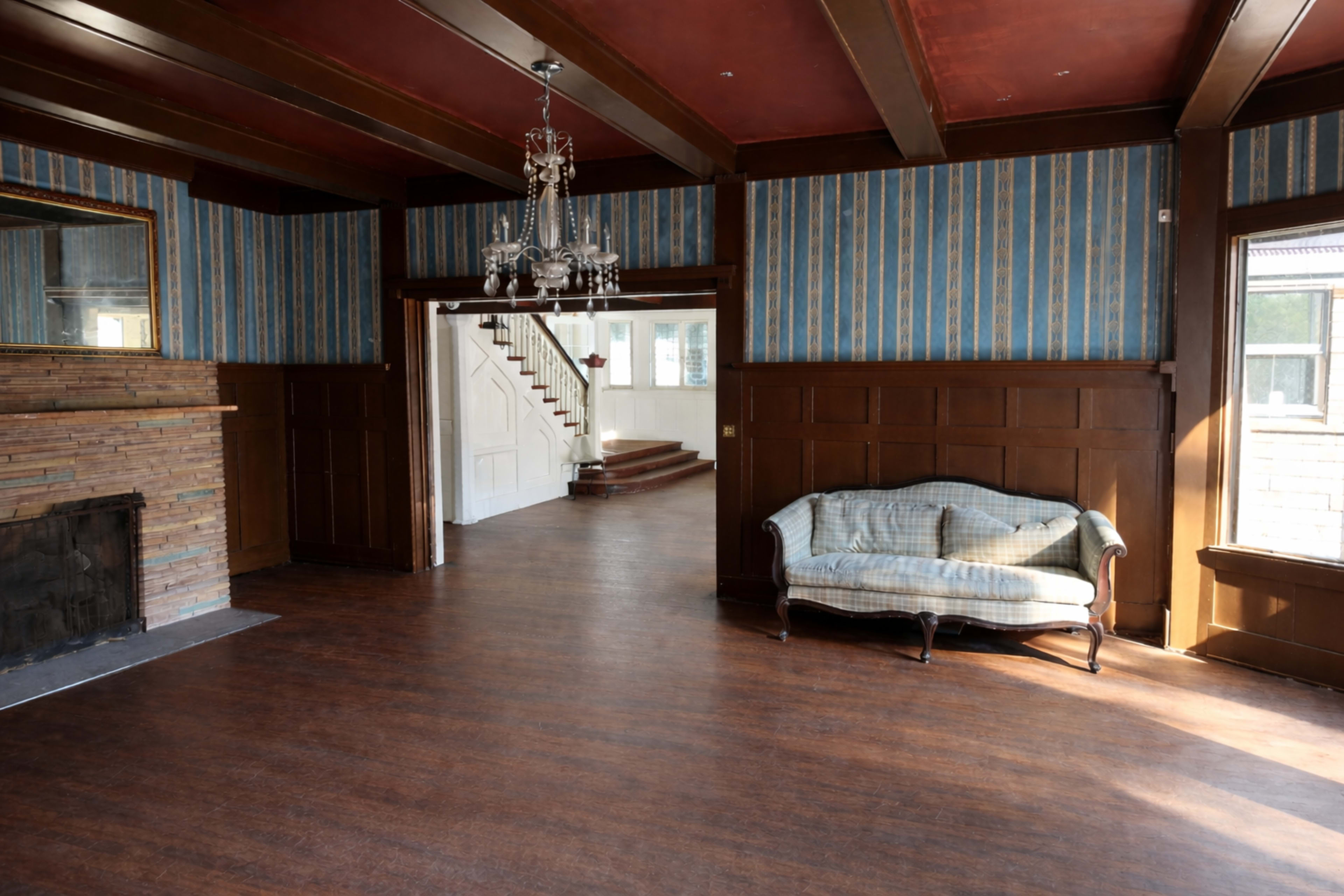 The Thomas W. Phillips Residence Image in West Adams, Los Angeles, CA