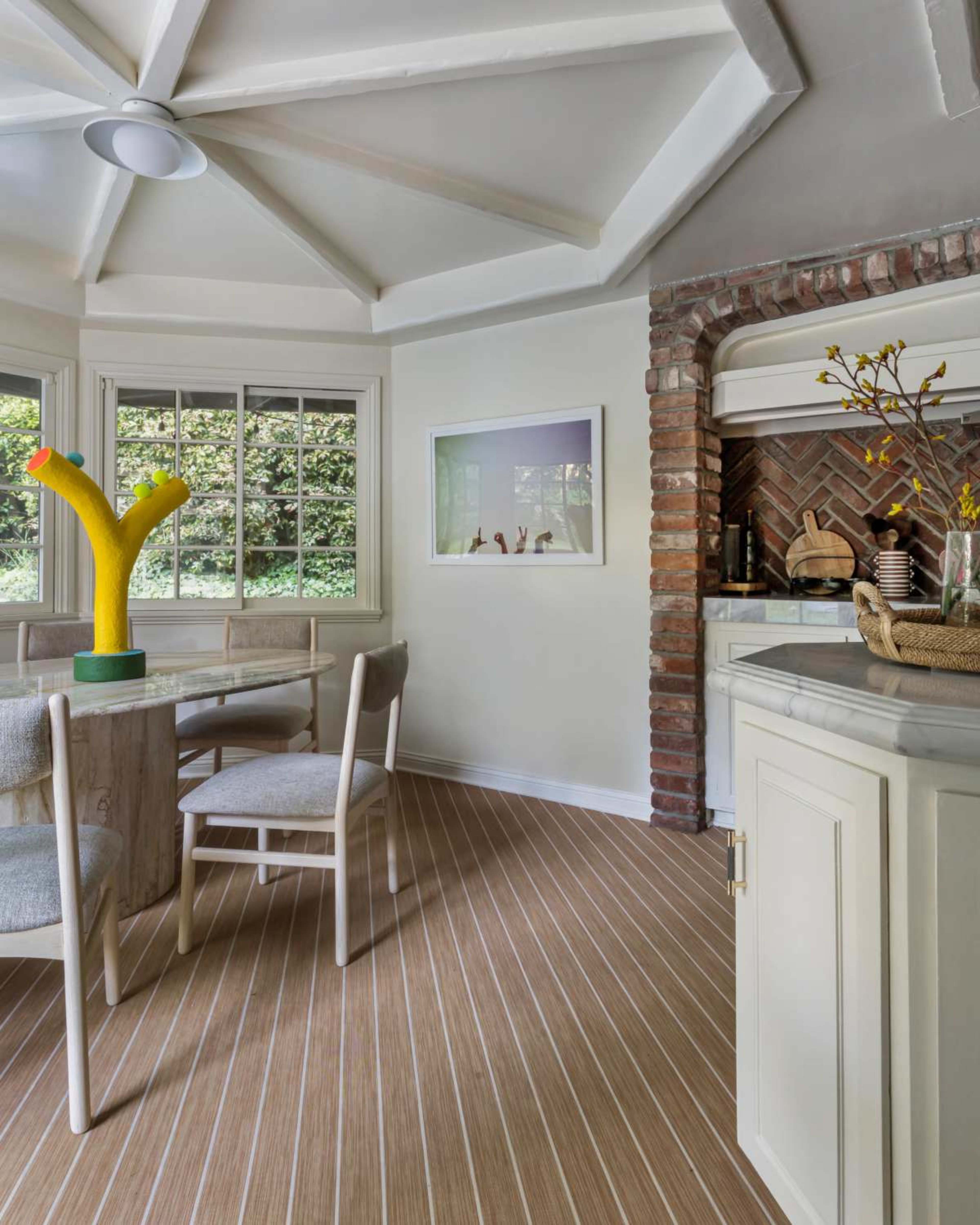 Elegant designer estate with a private tennis court Image in Bel Air, Los Angeles, CA