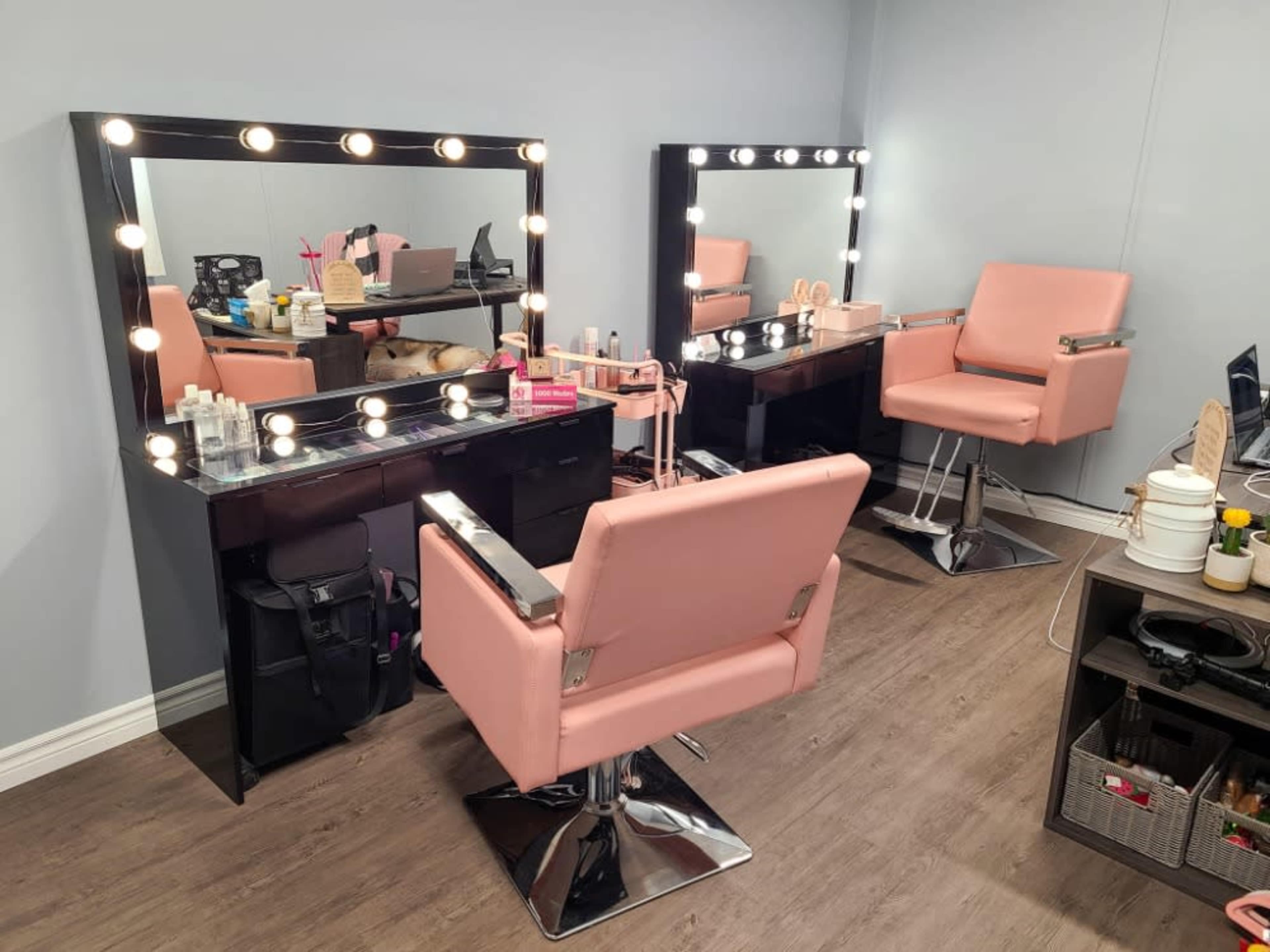 ADD make up station