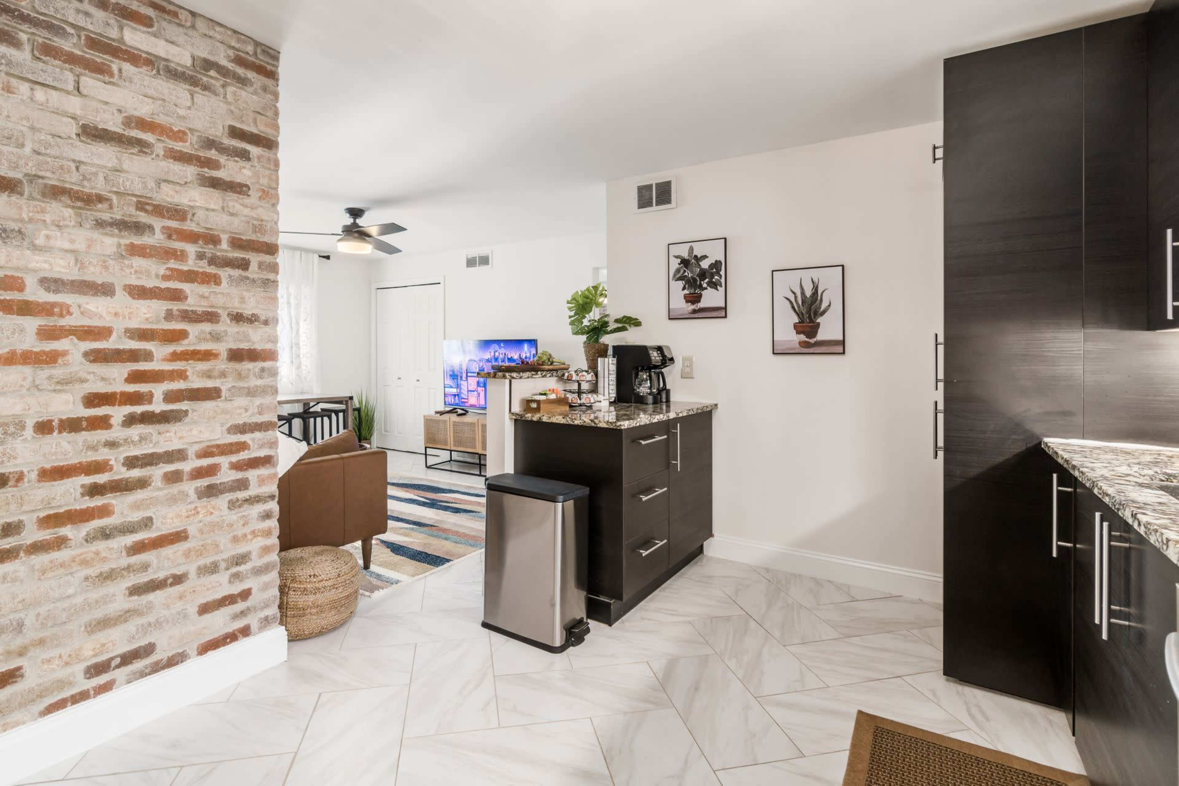 Short North Condo Close to OSU Image in Victorian Village, Columbus, OH