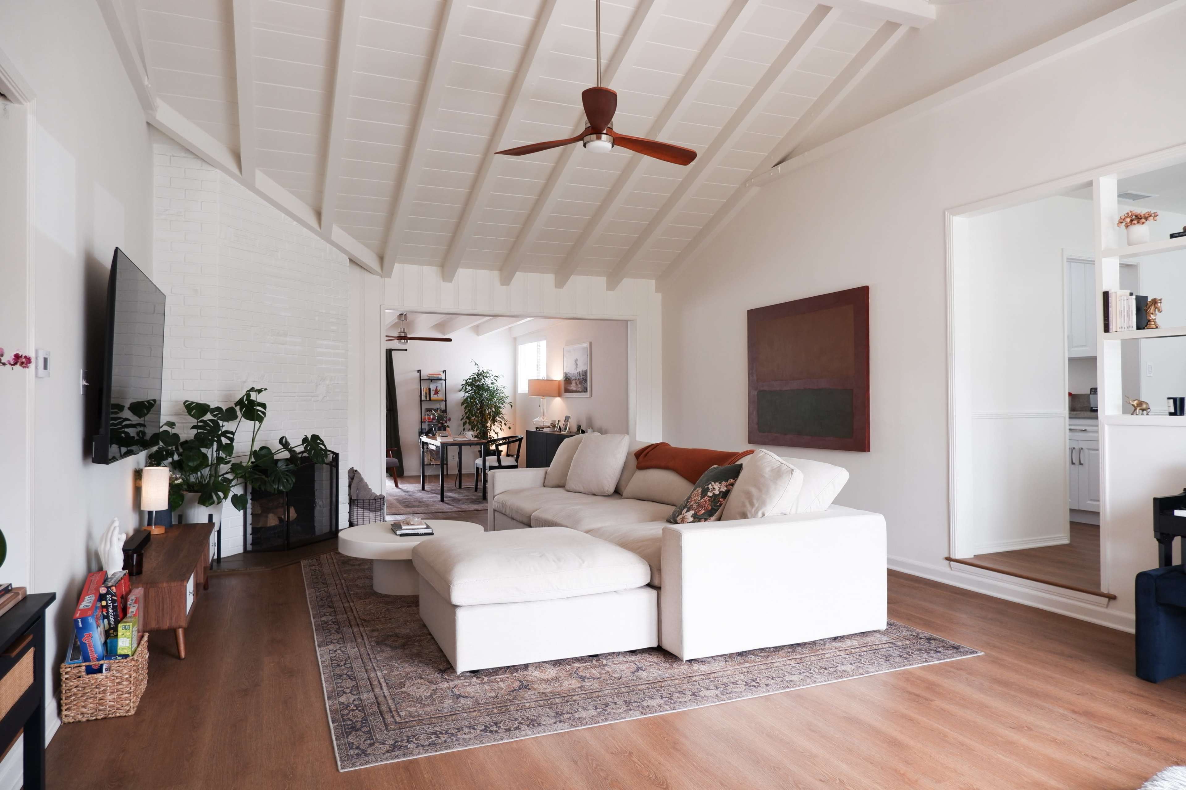 Open Floor Plan 1950's Home With High Vaulted Ceiling Image in Sherman Oaks, Sherman Oaks, CA