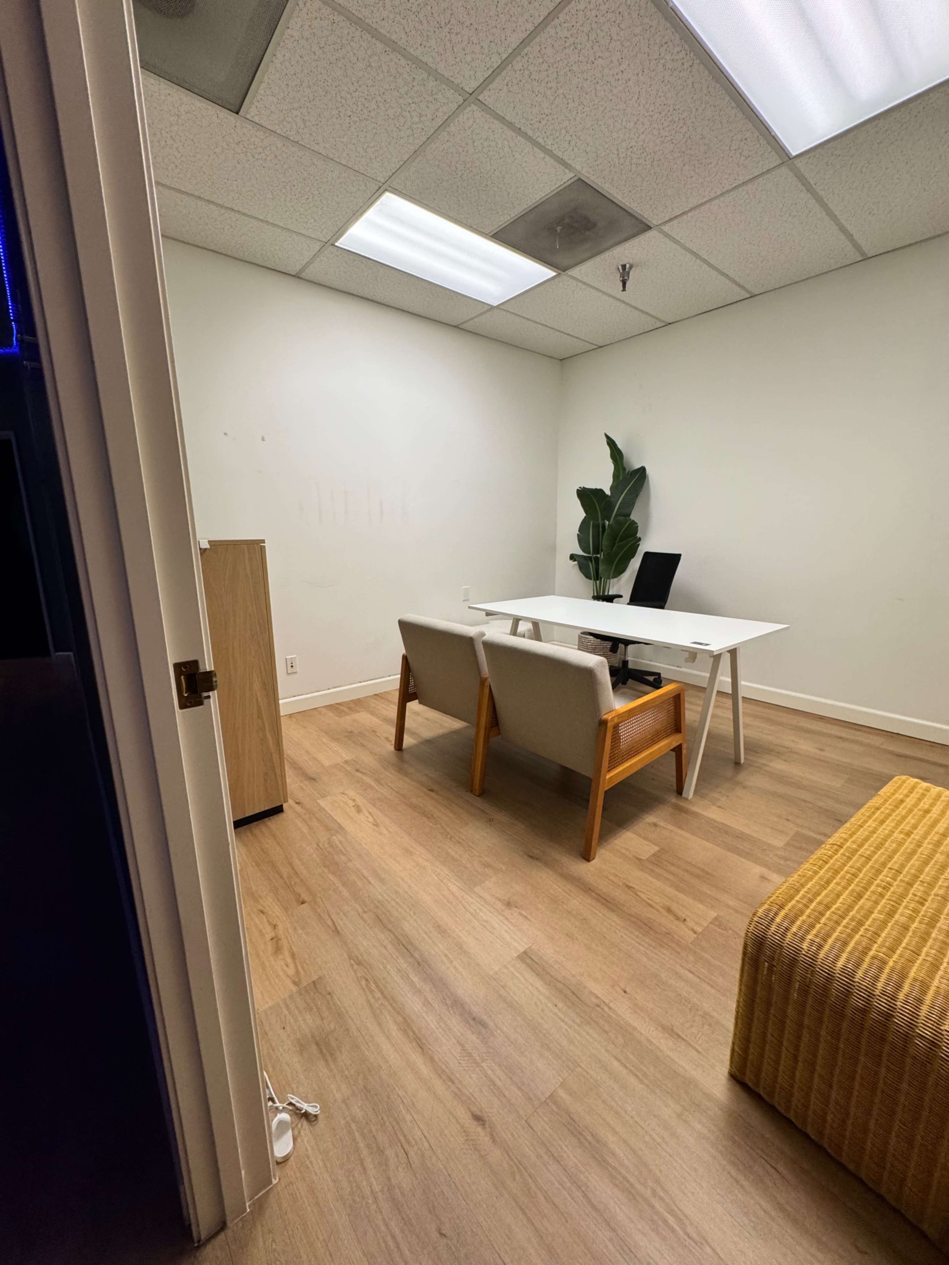 Study Room (Fika Coffee) Image in Santa Fe Springs, Santa Fe Springs, CA