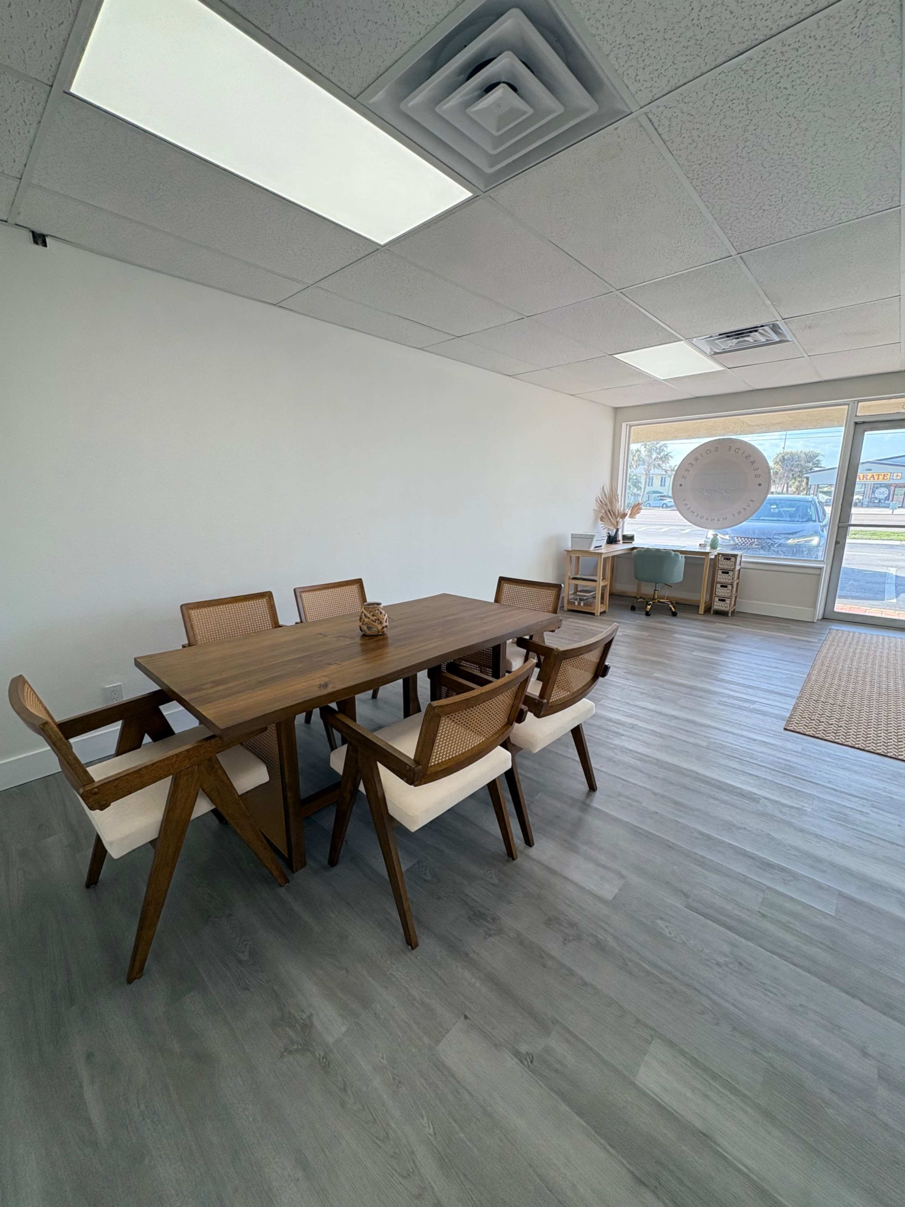 Seaside Space perfect for meetings or workshops! Image in Satellite Beach, Satellite Beach, FL