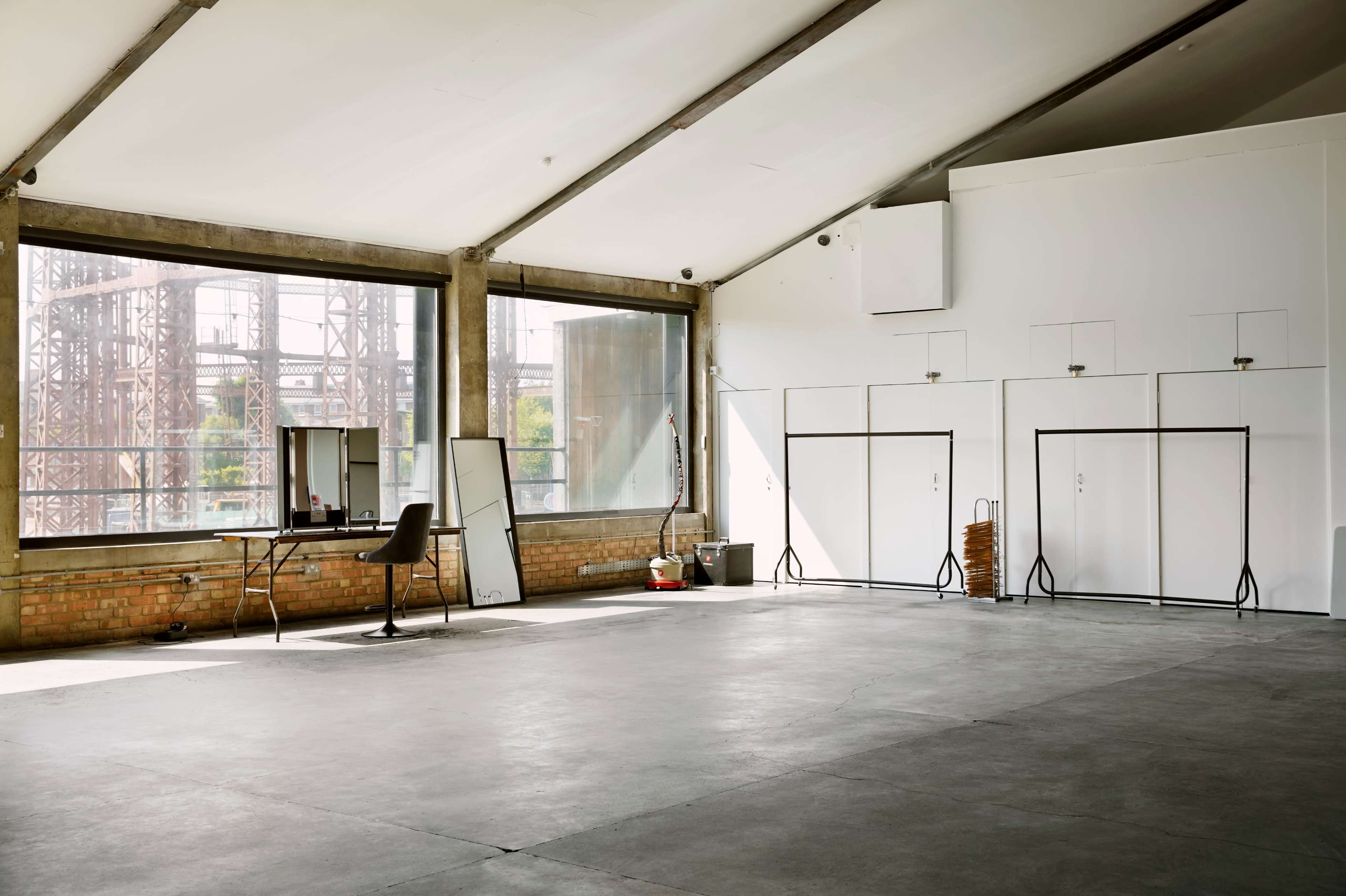 Urban Industrial Warehouse Image in London, London, ENG