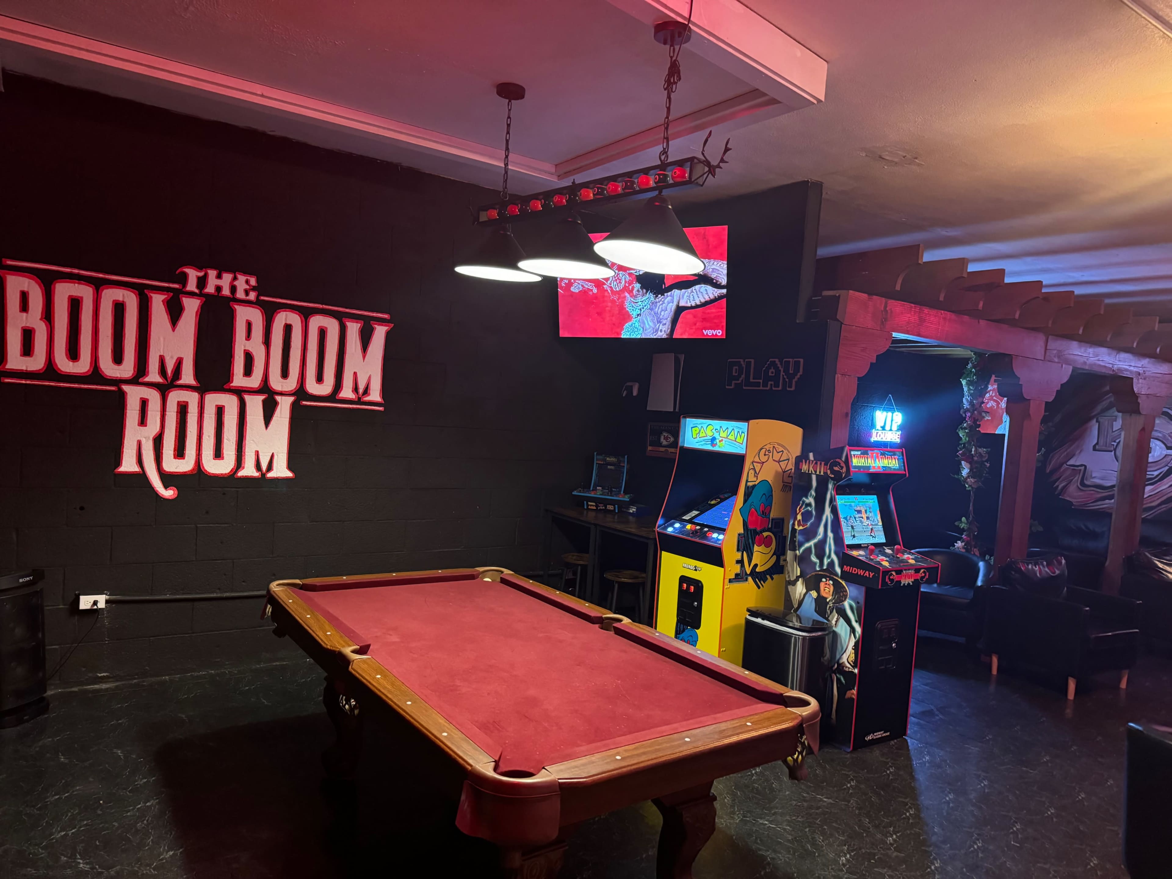 Game Room in Raytown Image in Brooking Township, Raytown, MO