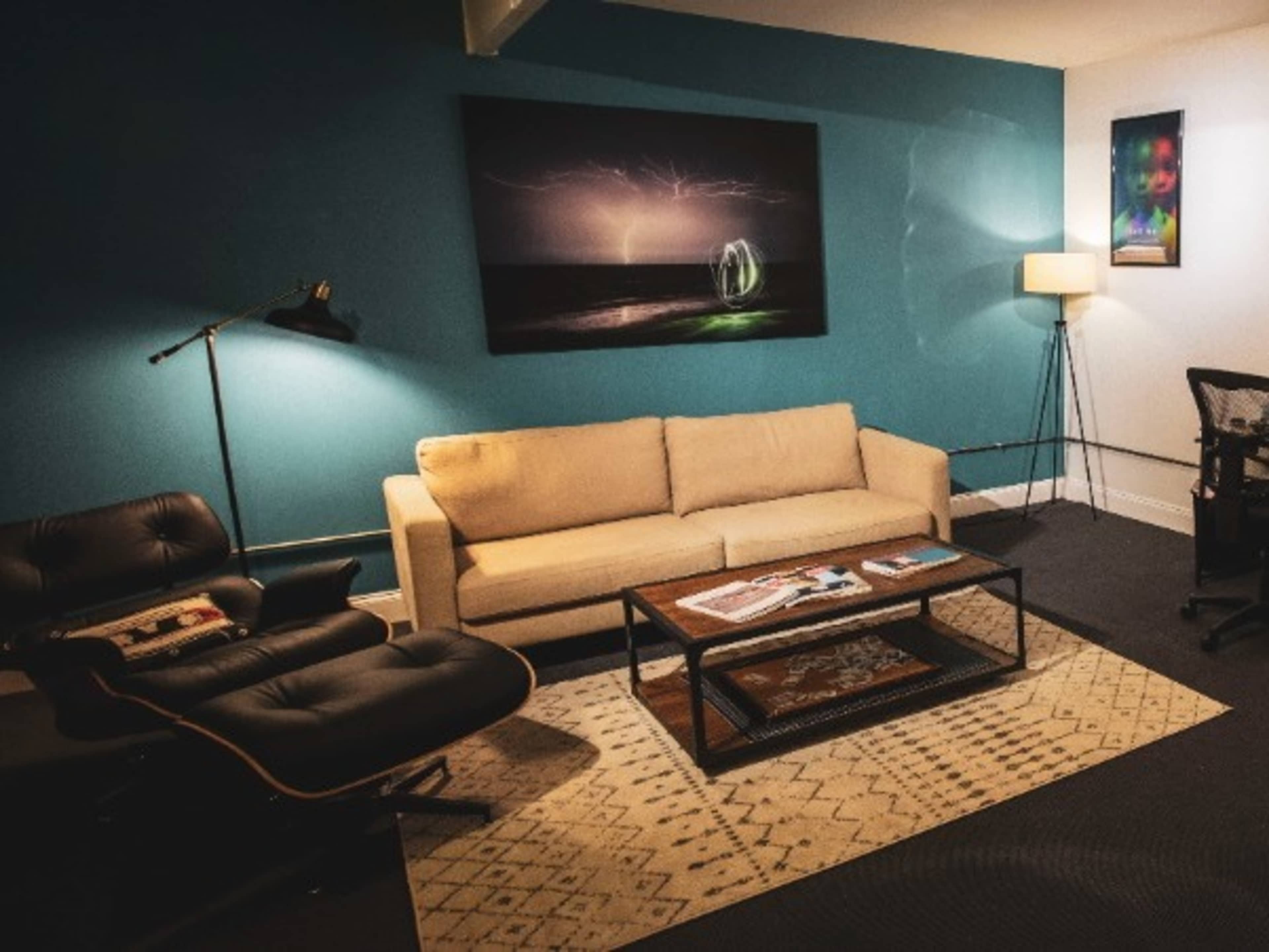 Conference Room/Lounge