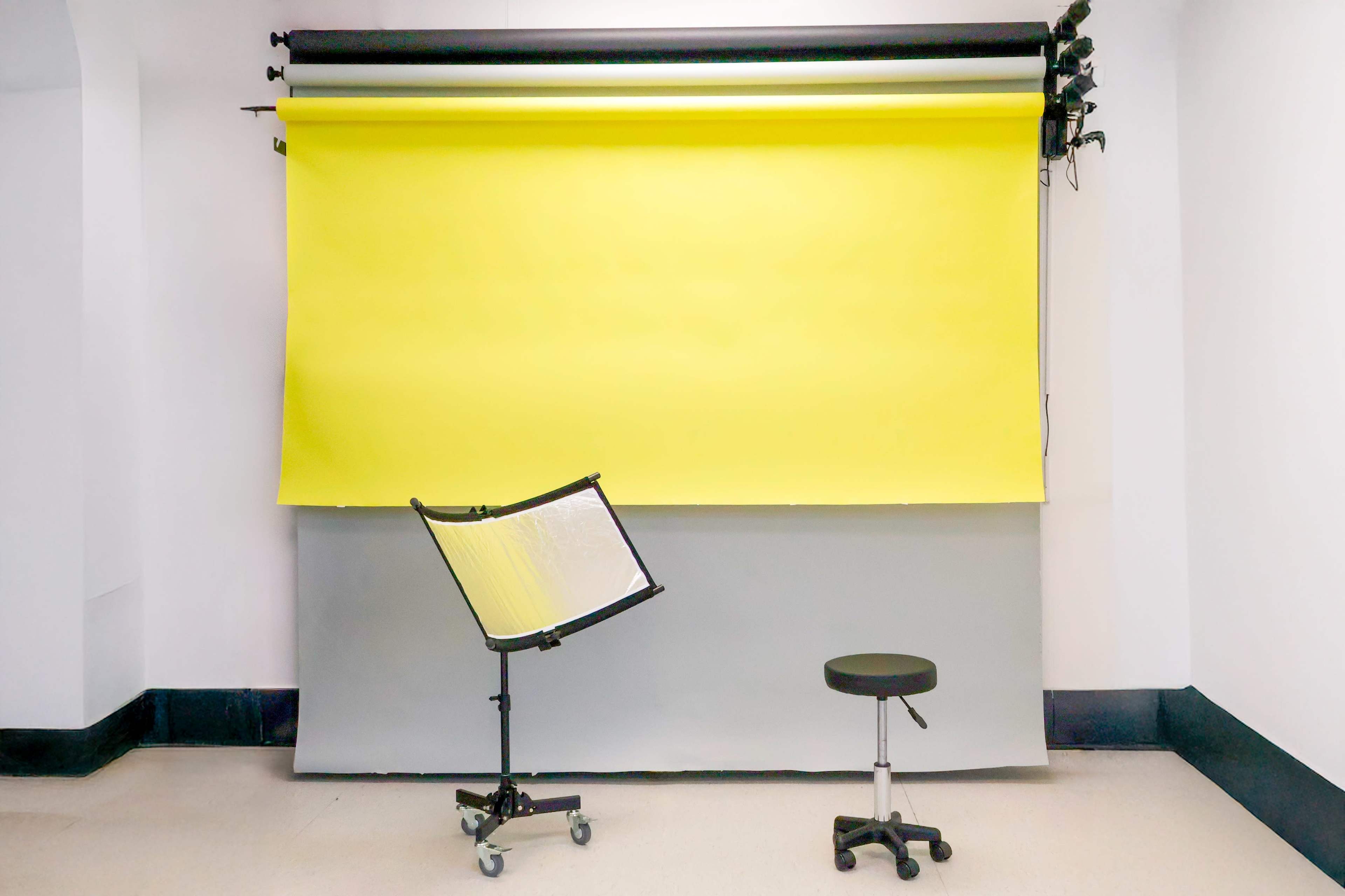 Dagenham East Photography Studio Image in Dagenham, Dagenham East, ENG