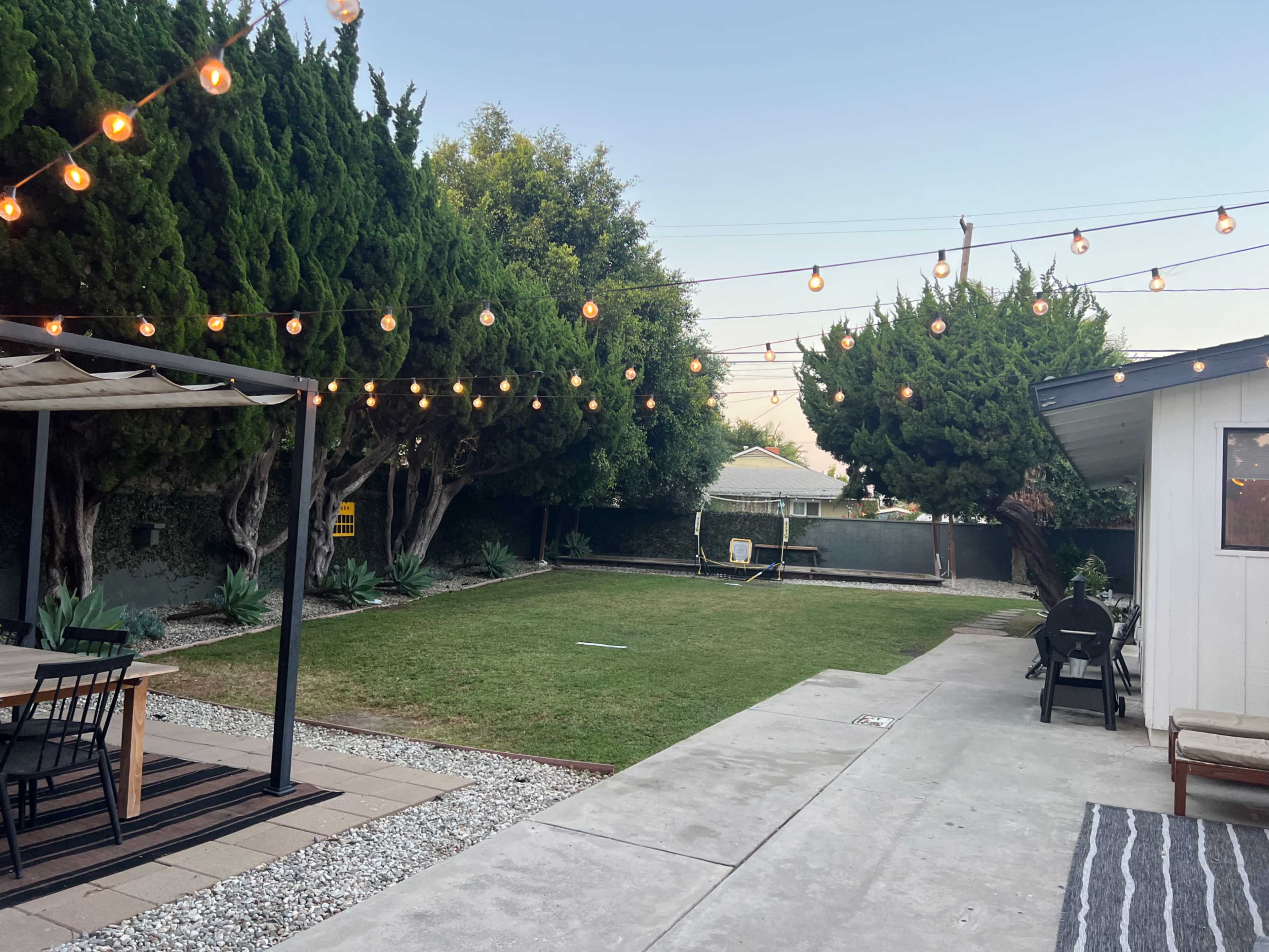 Mid-century Home with Large Outdoor Space Image in Los Altos, Long beach, CA