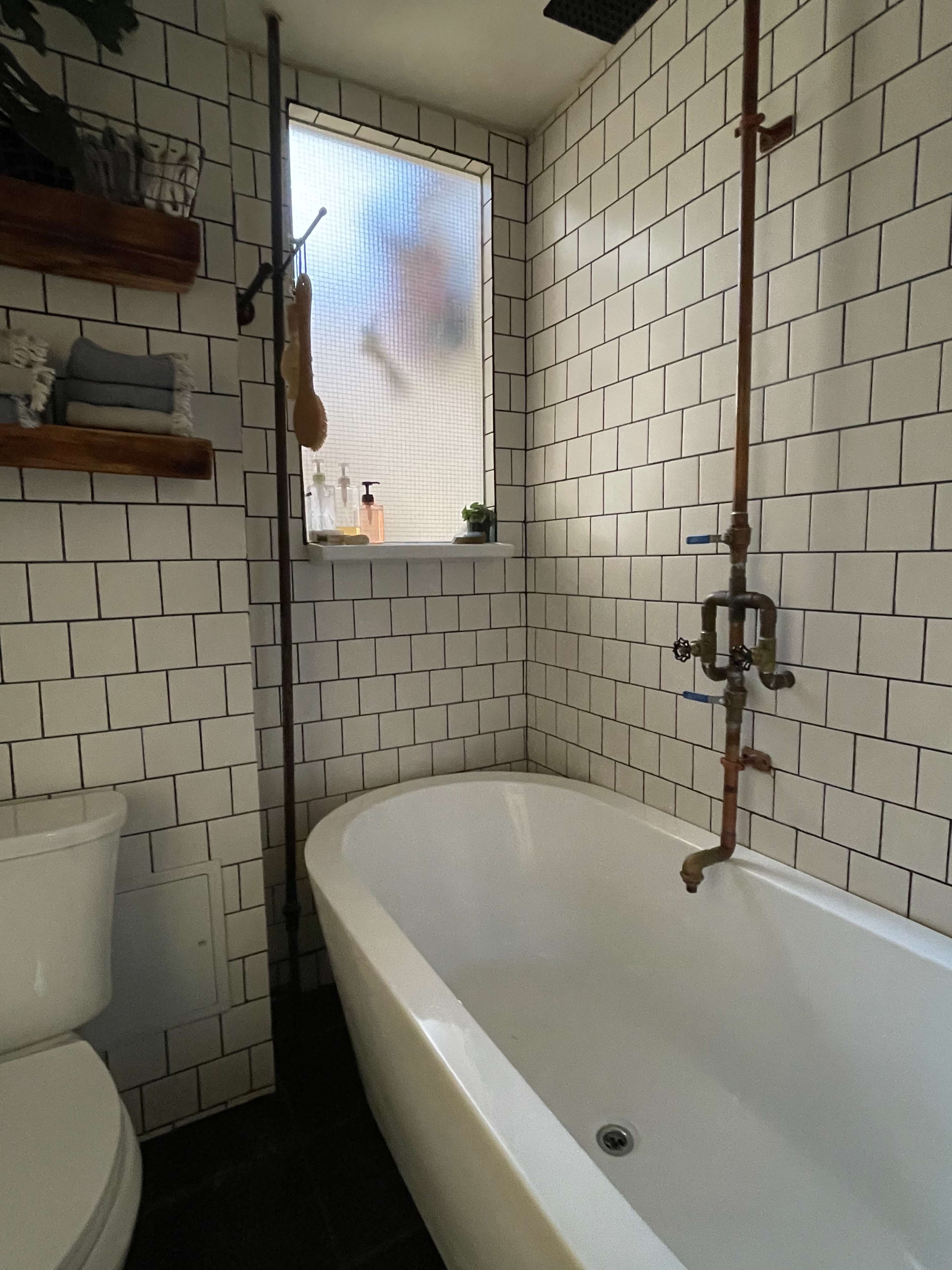 Spacious Apartment with Garden and Pizza Oven Image in Bedford-Stuyvesant, Brooklyn, NY