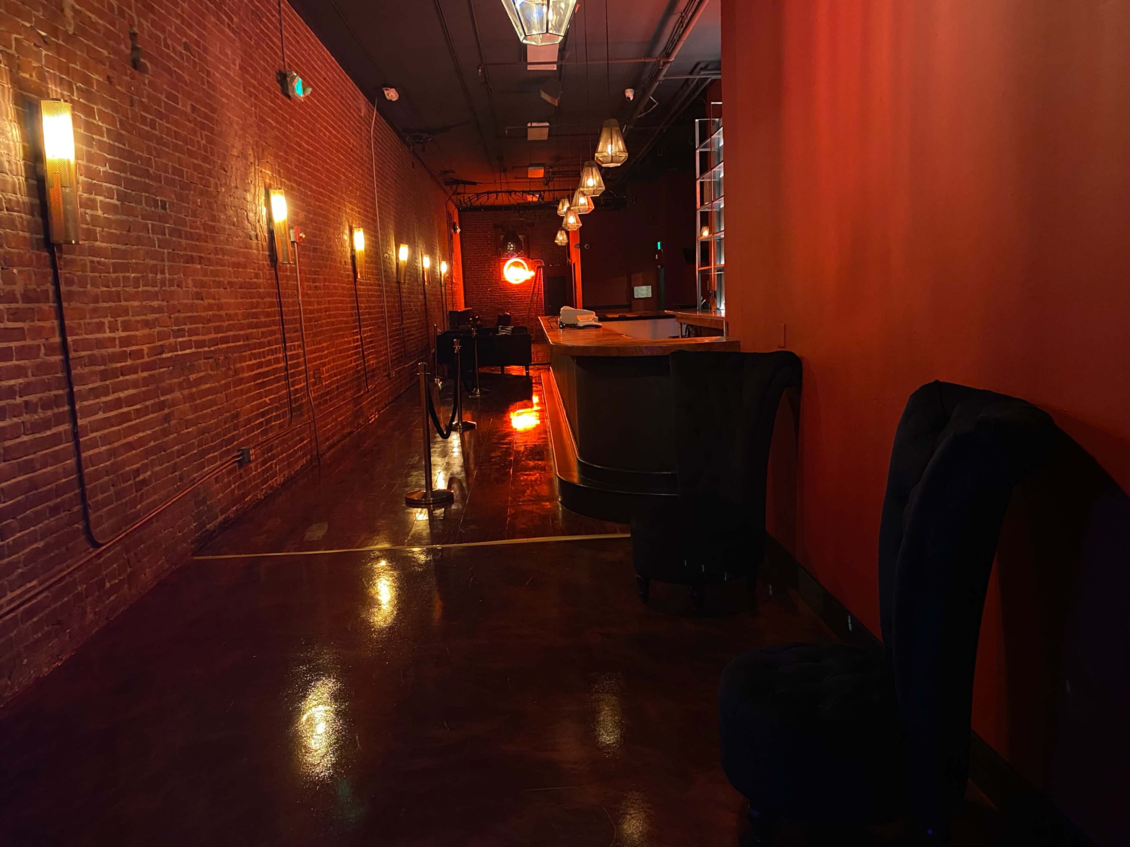 Unique Uptown Lounge with Vibey Decor and Bar Image in Downtown Oakland, Oakland, CA