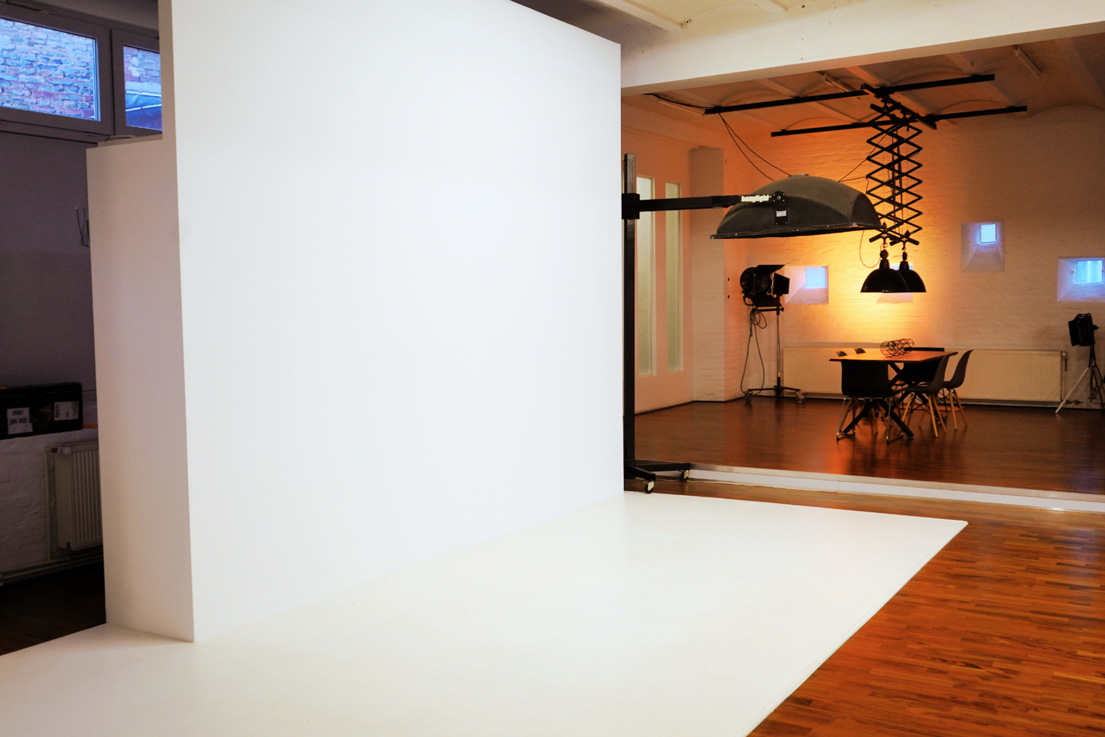 Creative Loft – Open Space – Industrial Chic - Photo/Video/Events/Workshops Image in , Wiesbaden