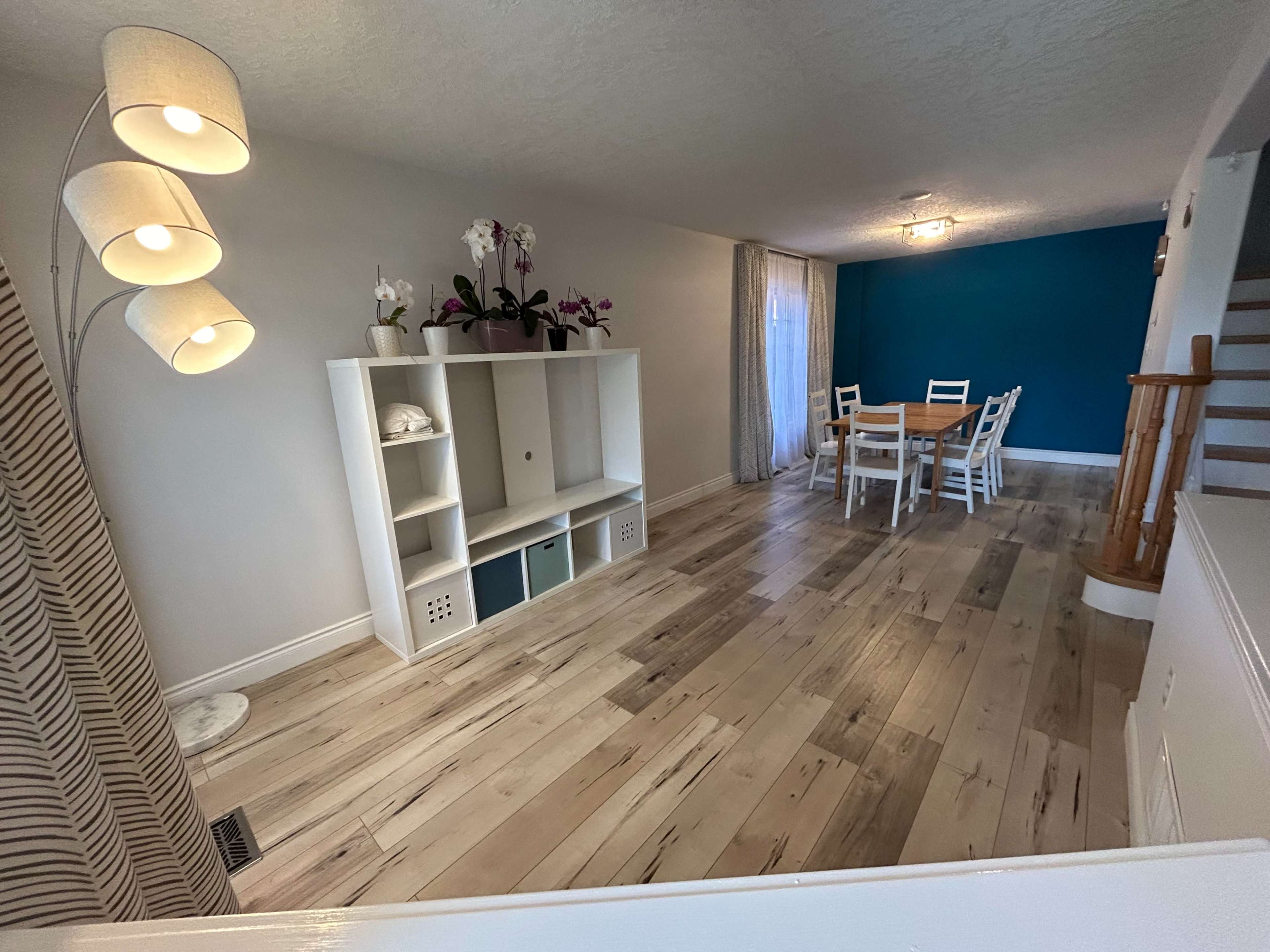 Modern Home with Outdoor Space in Barrie Image in Barrie, Barrie, ON