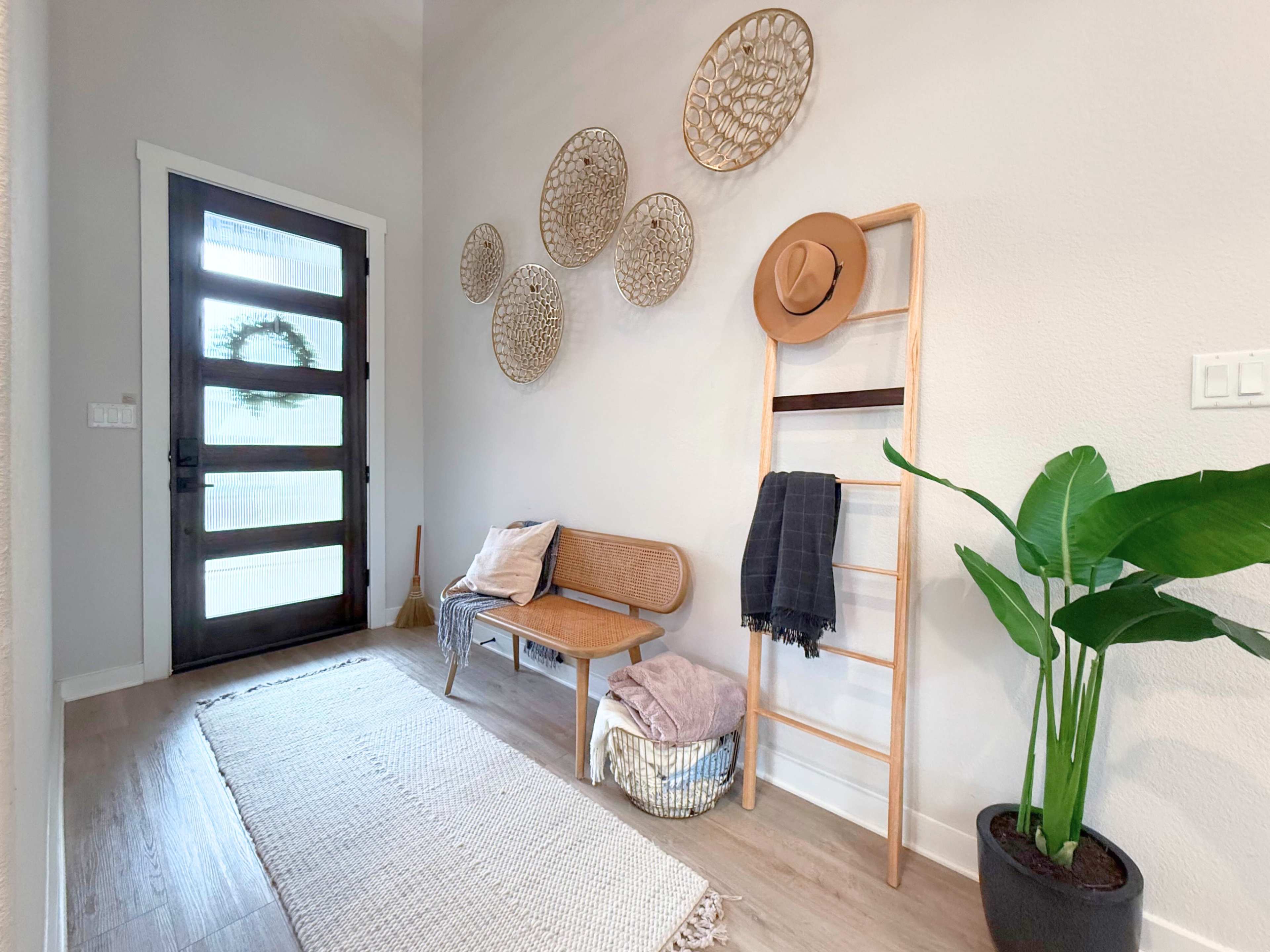 Modern Two-Story with Hillside Views Image in , Buda, TX