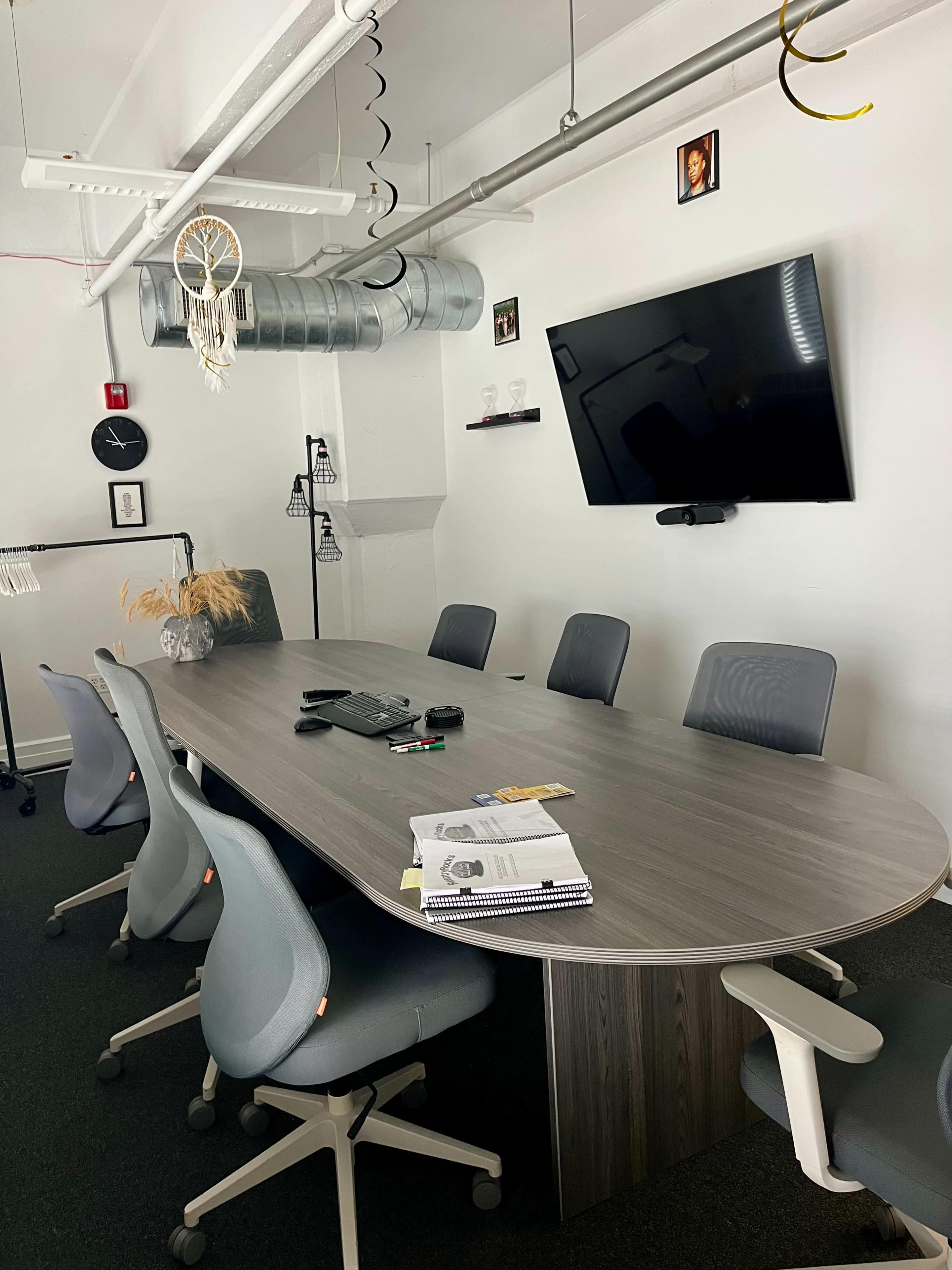 Light-filled Office with Full Kitchen, Dance Studio, and Conference Room Image in Dumbo, Brooklyn, NY