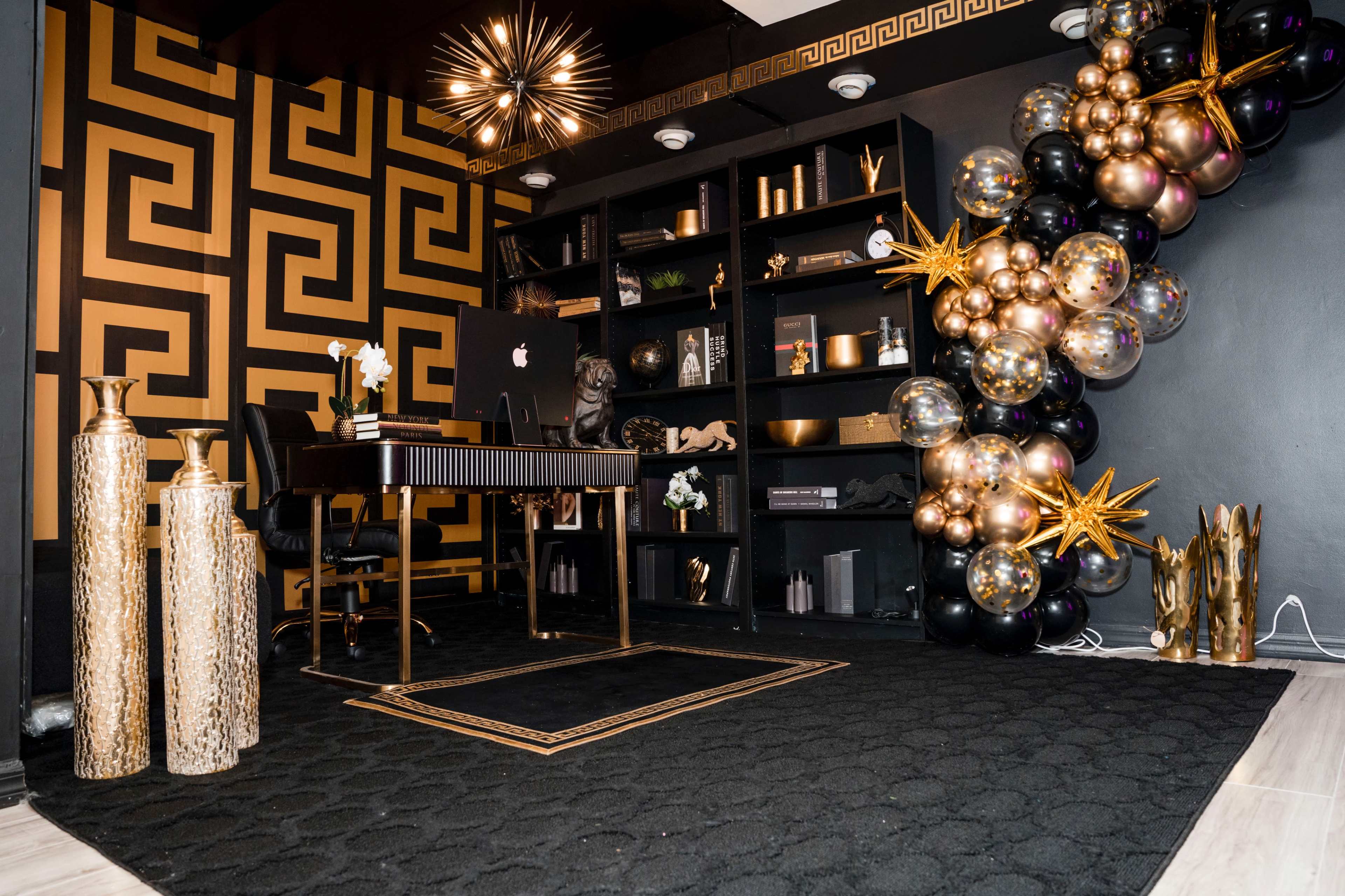 20 Viral Backdrops! 8 Rooms! Miami Premier Podcast/Influencer and Content/TV Studio (All Backdrops Included!) Image in Flamingo / Lummus, Miami Beach, FL