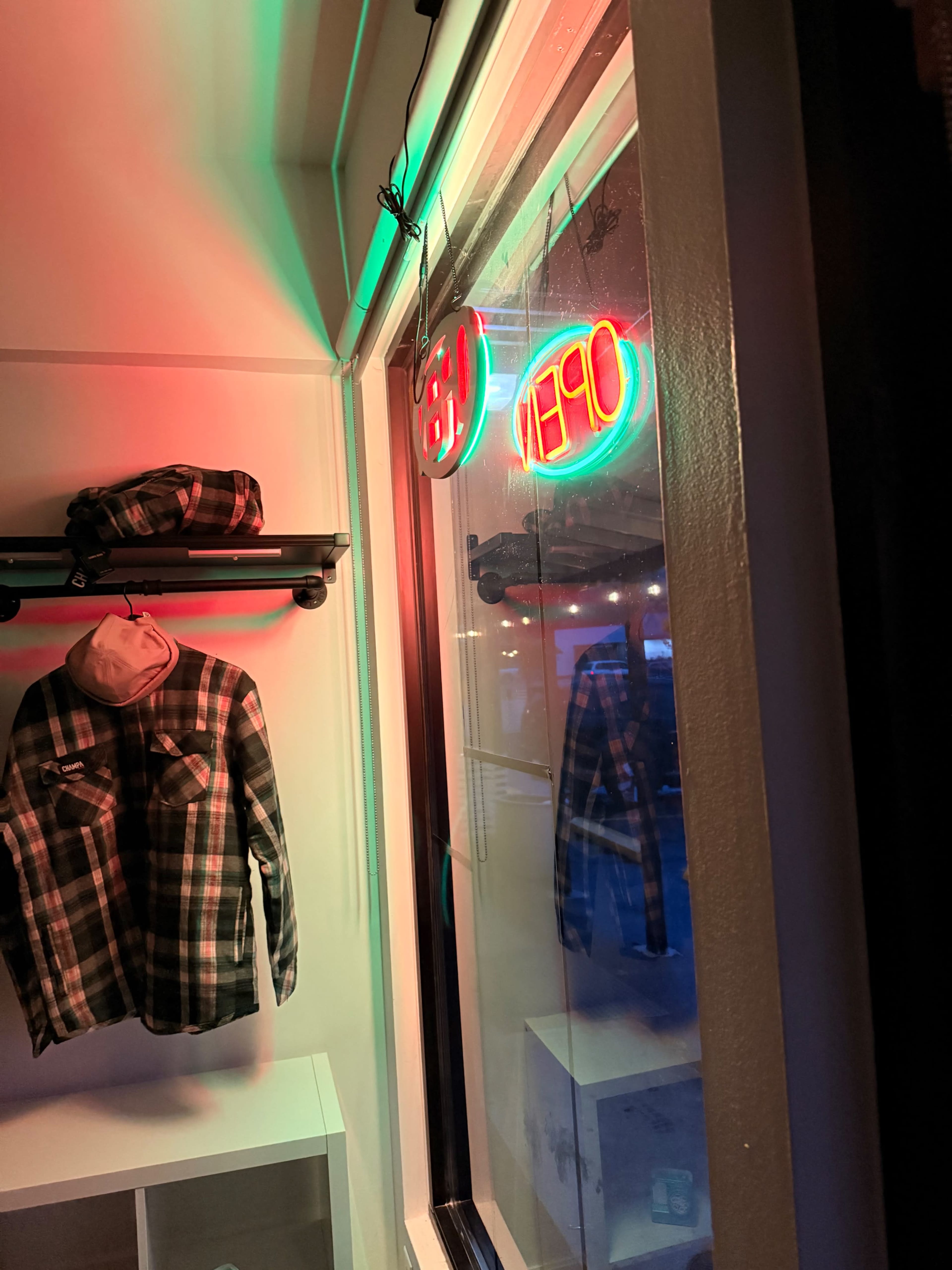 Urban Creative Space for Retail Photo Shoots and Podcasting Image in Bryn Mawr-Skyway, Seattle, WA