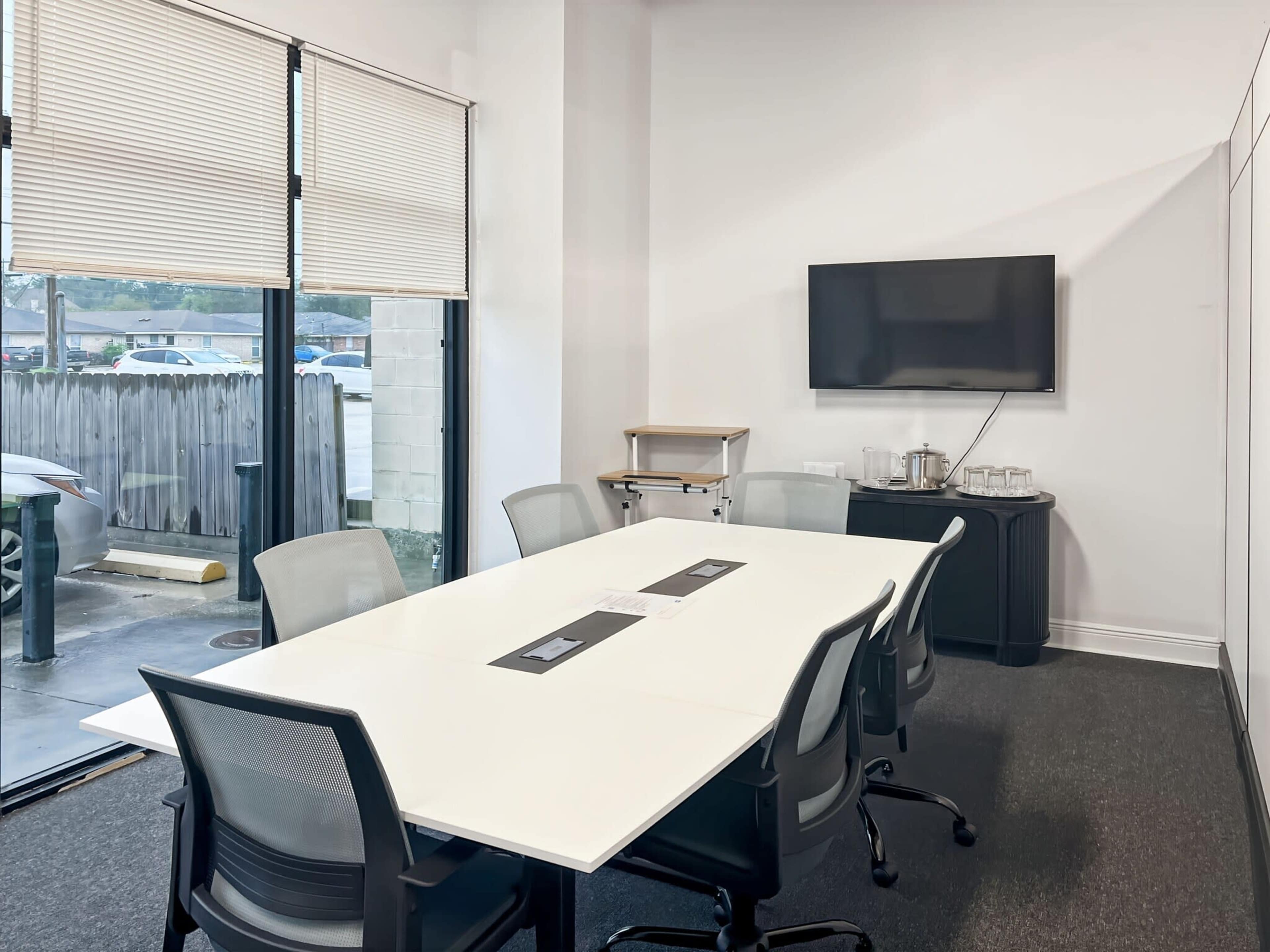 Elmwood Private Meeting Room for 8 Image in Harahan, Harahan, LA